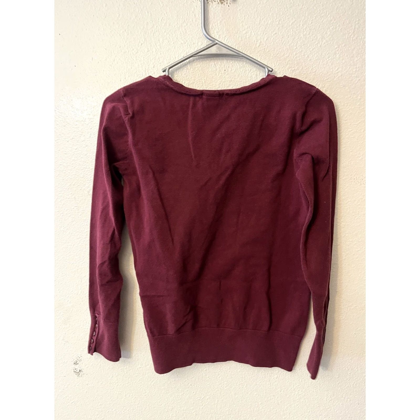 H&M H&M Basic V Neck Pullover Sweater Women's Size Small Maroon Long Sleeve Size S / US 4 / IT 40 - 2 Thumbnail