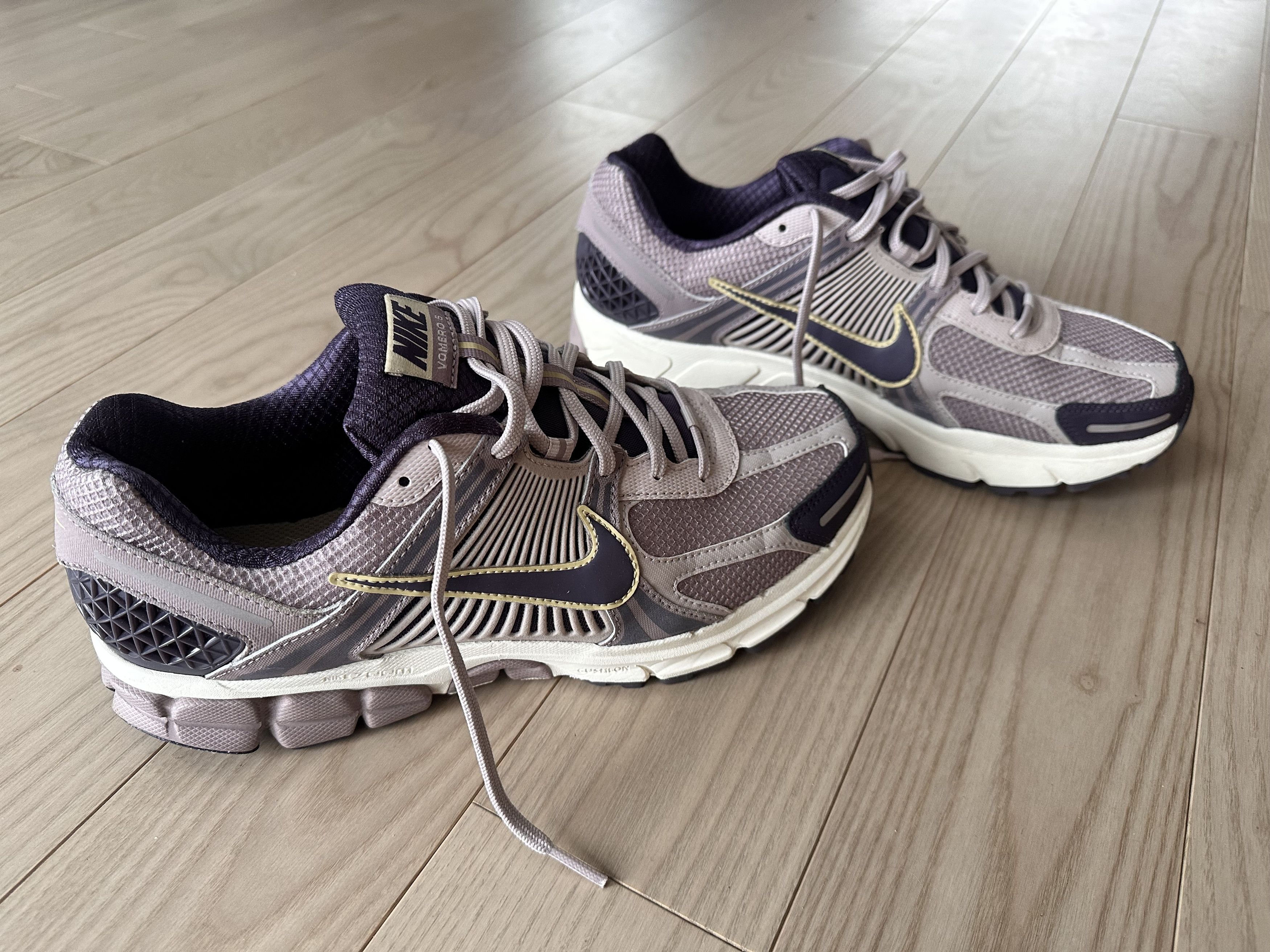 Nike NIKE ZOOM VOMERO 5 Platinum Violet (HQ3643-019) Size US 10.5 / EU 43-44 - 3 Thumbnail