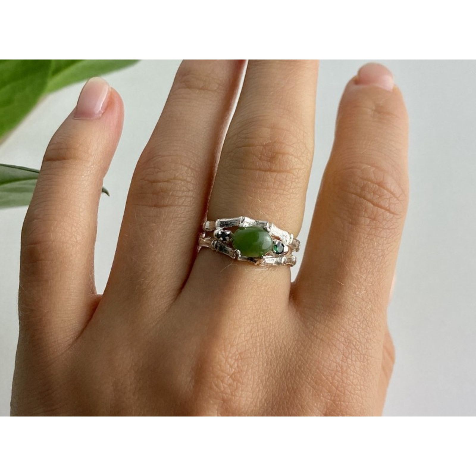 Jewelry 925 STERLING SILVER NEPHRITE ( JADE ) & EMERALDS RING SIZE 8 Size ONE SIZE - 11 Thumbnail
