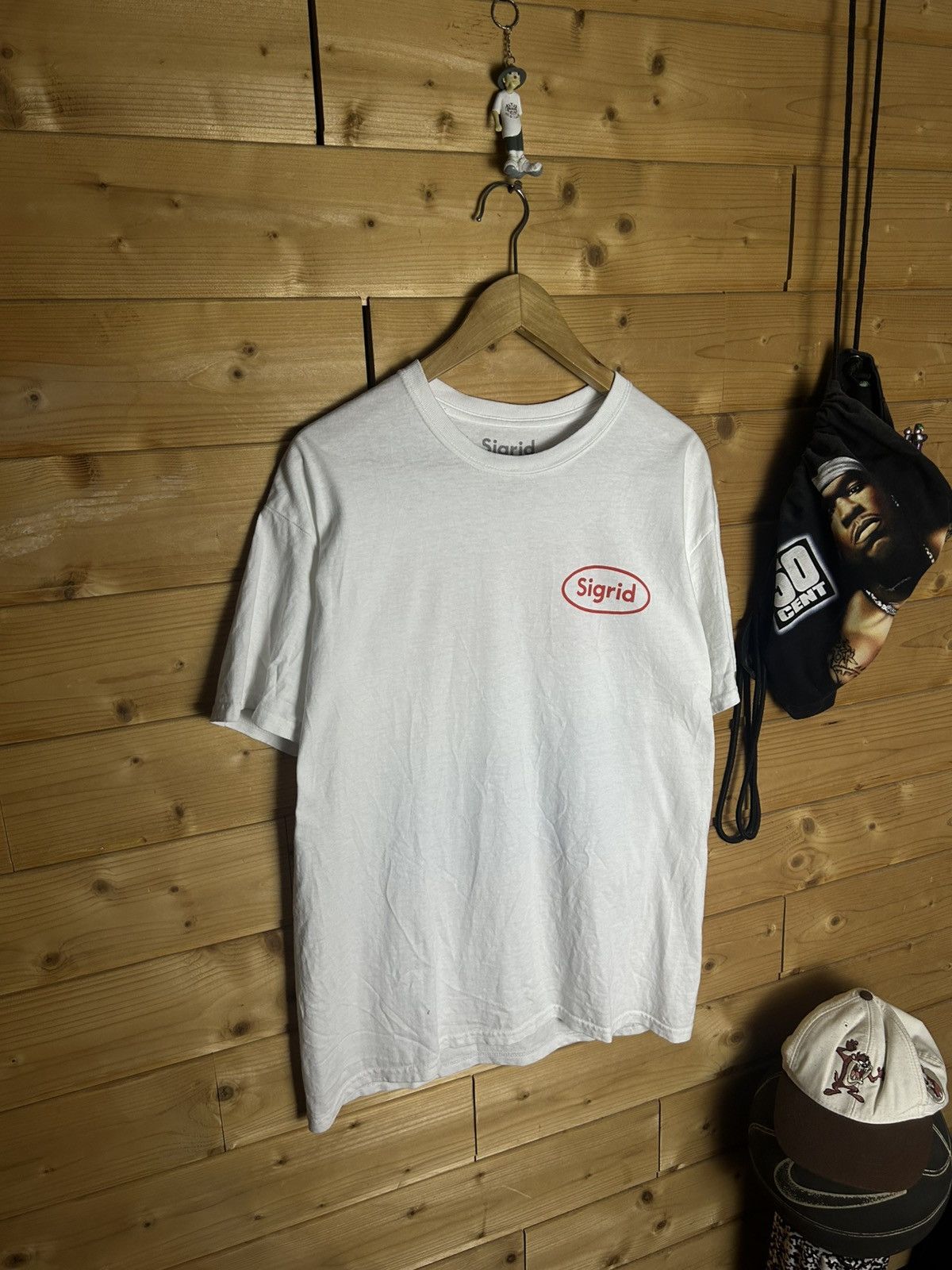 Band Tees Sigrid t shirt Size US L / EU 52-54 / 3 - 2 Thumbnail