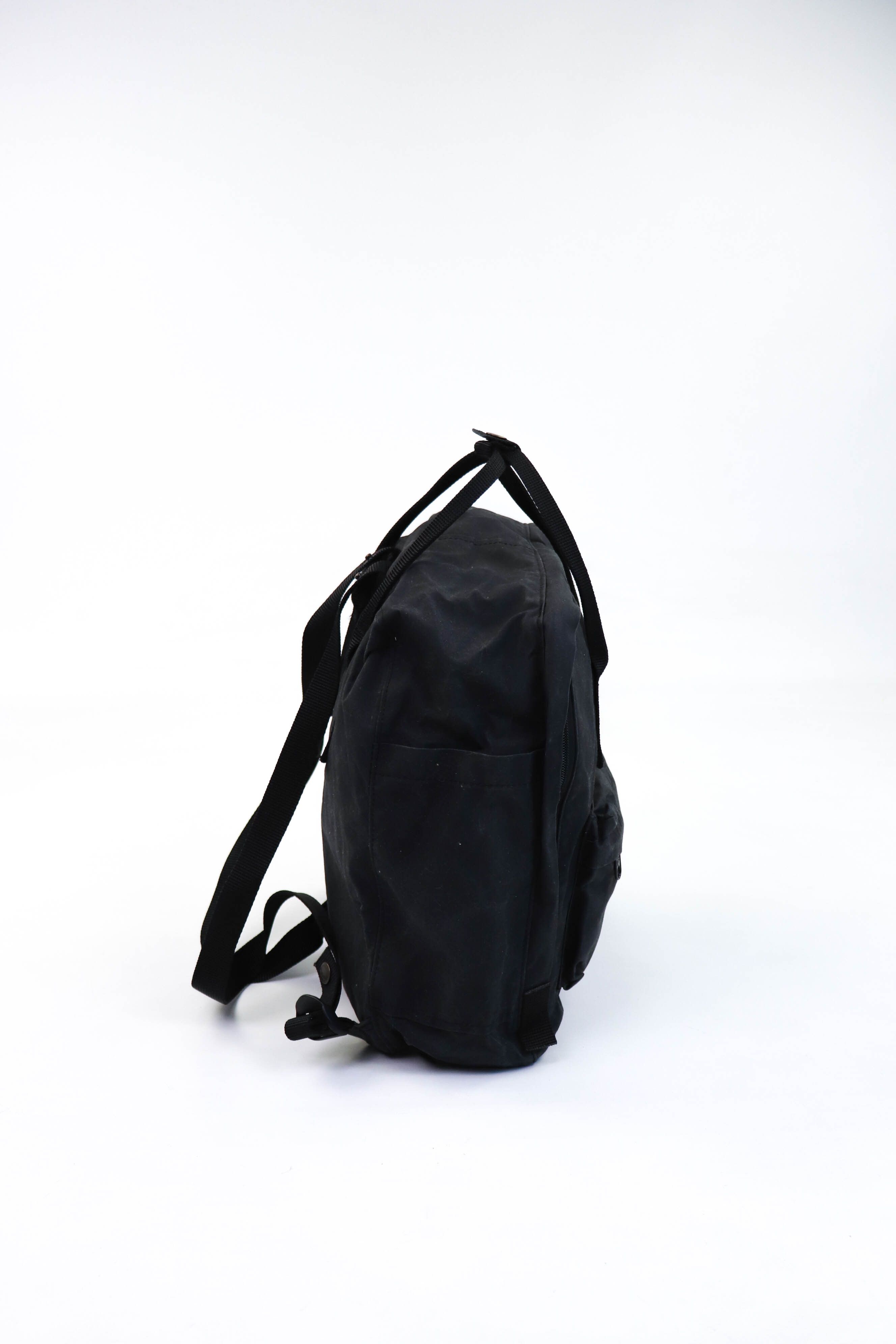 Fjallraven Fjallraven Kanken 16L Black Waxed Backpack Size ONE SIZE - 5 Thumbnail