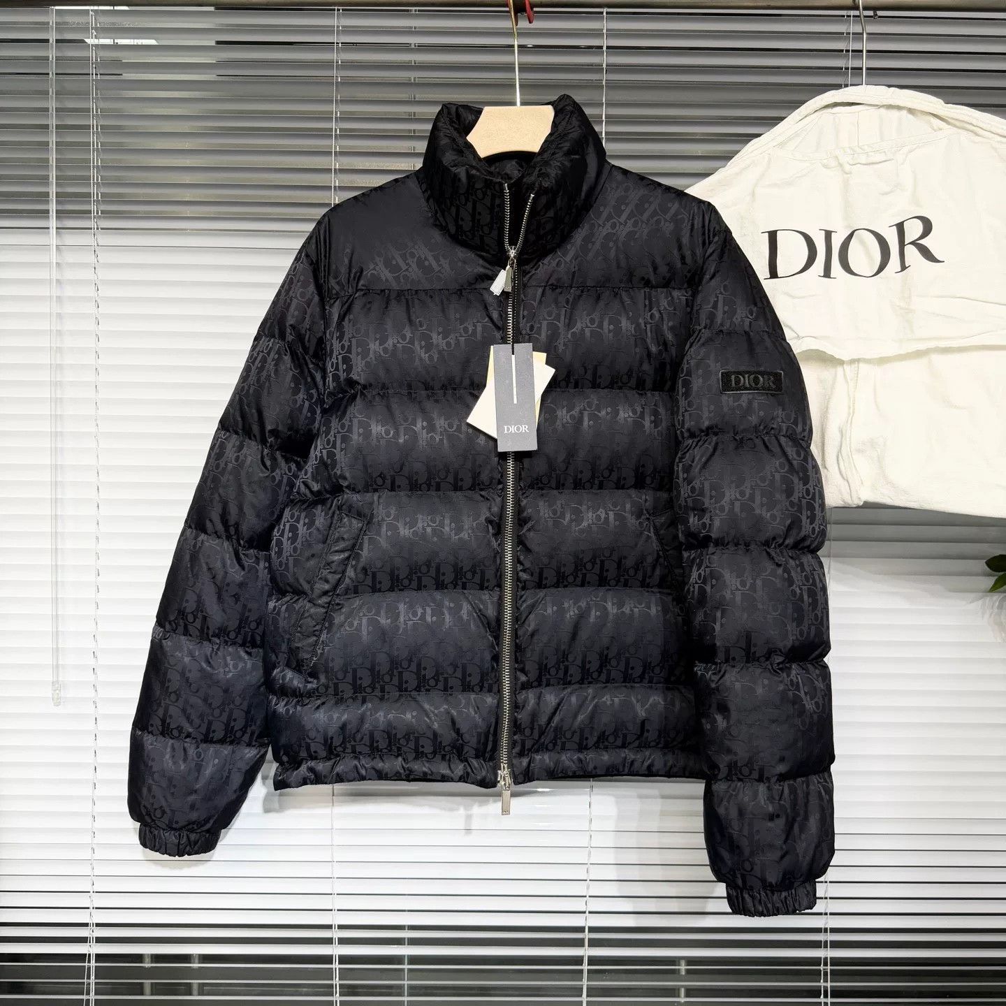 Dior dior black down puffer jacket size 46 Size US L / EU 52-54 / 3 - 1 Thumbnail