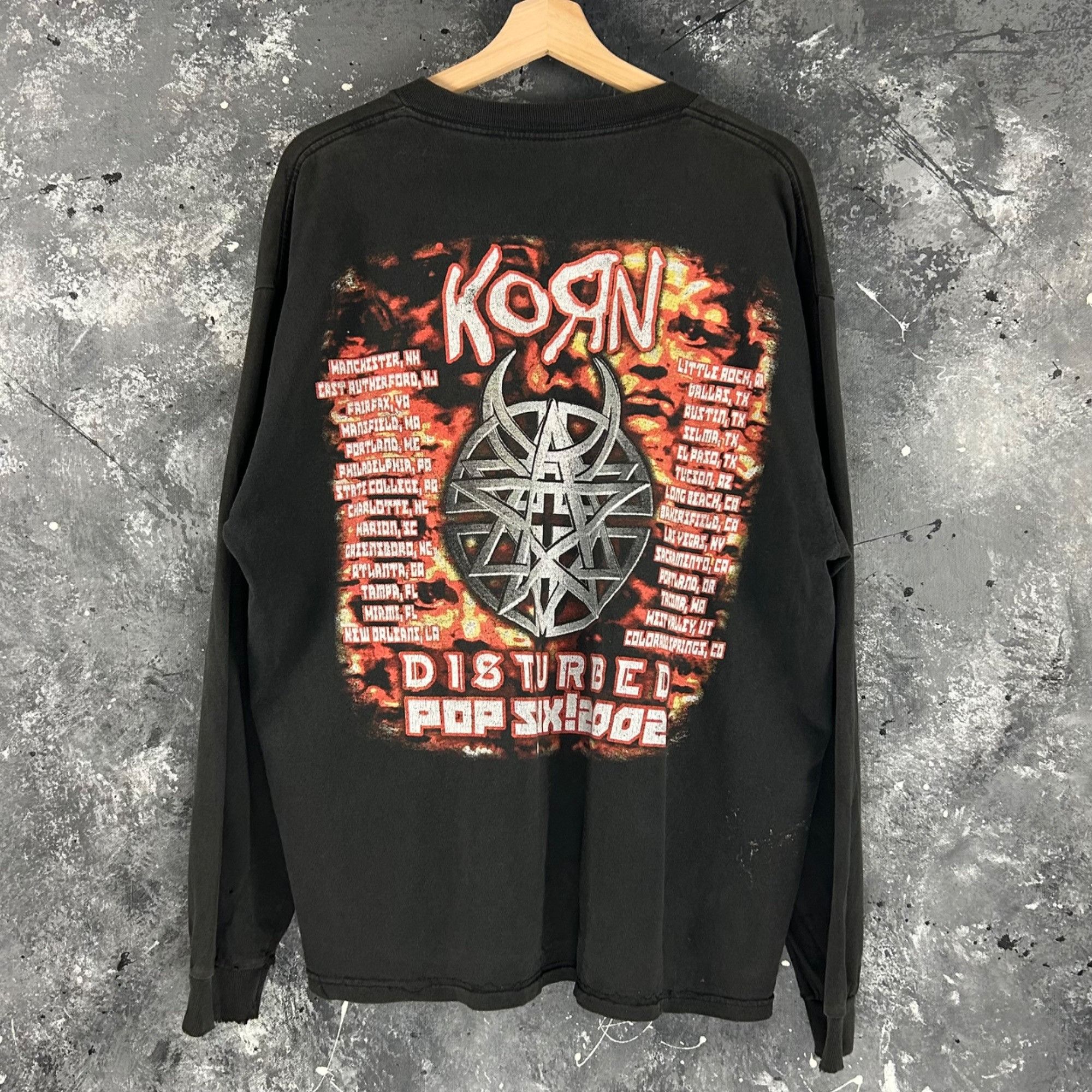 Band Tees Vintage 2000’s Korn Disturbed band shirt Size US XL / EU 56 / 4 - 2 Thumbnail