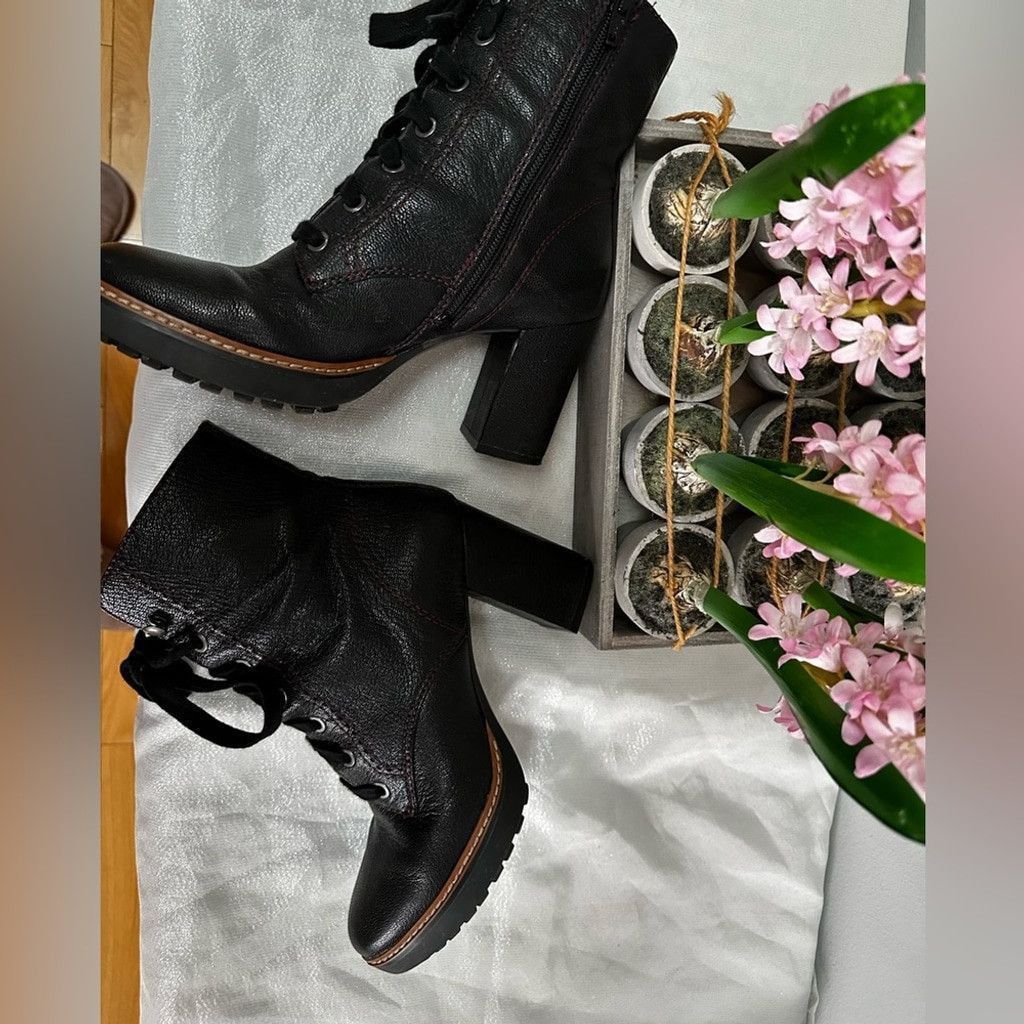 Naturalizer Naturalizer Callie Leather Bootie Size 37 Size US 7 / IT 37 - 12 Thumbnail