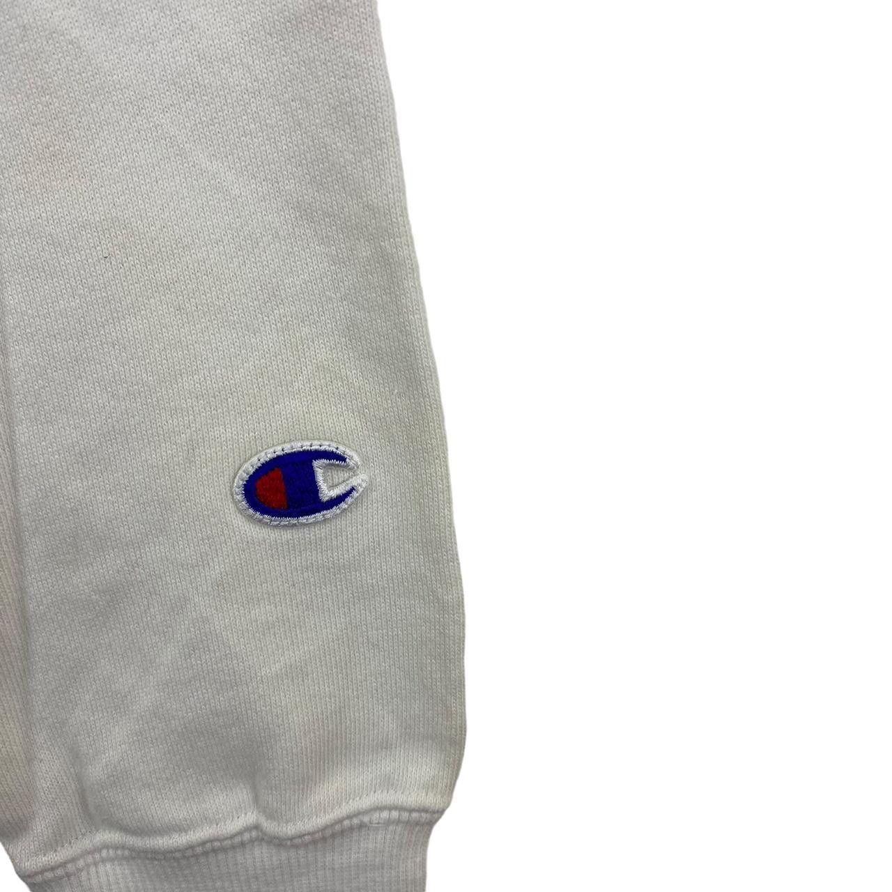 Champion Vintage CHAMPION PRODUCTS Center Logo Embossed Sweatshirt Size S / US 4 / IT 40 - 5 Thumbnail