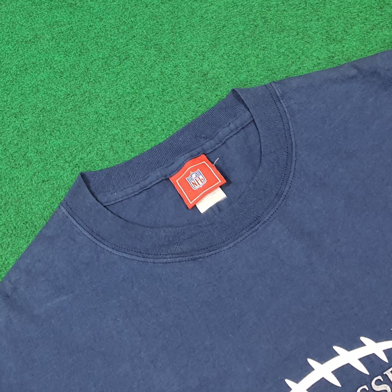 NFL Vintage Tennessee Titans NFL AFC Tshirt C285N41 Size US M / EU 48-50 / 2 - 4 Thumbnail