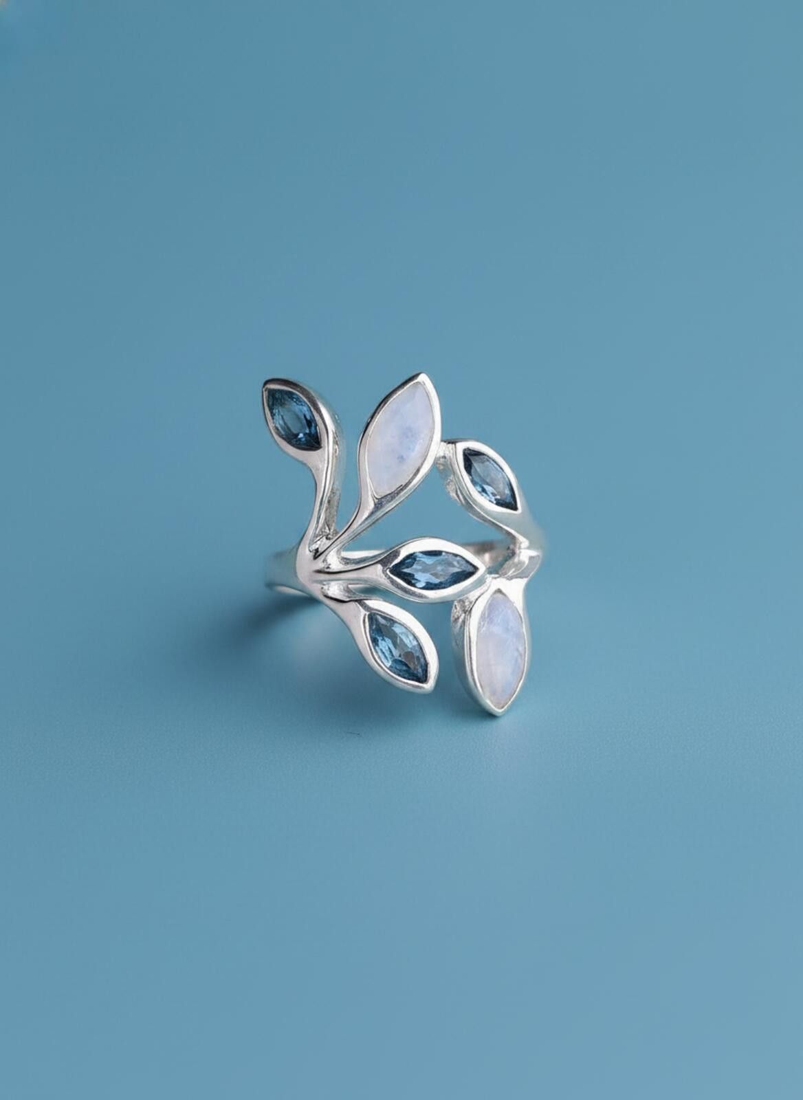 Other London Blue Topaz Moonstone 925 Sterling Silver Size 9 Ring Size ONE SIZE - 1 Thumbnail