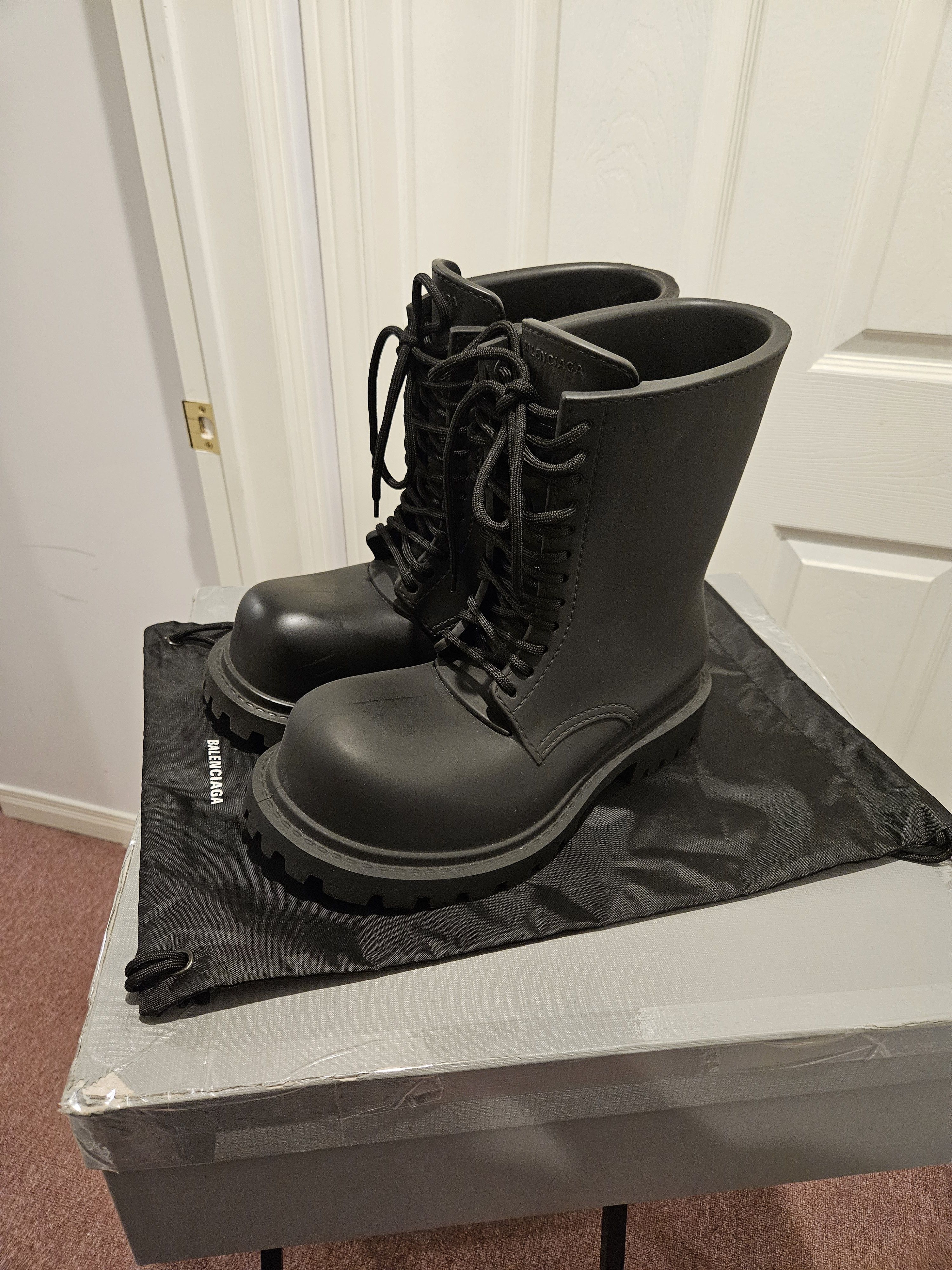 Balenciaga Steroid Boots (new with minor defect) Size US 9 / EU 42 - 4 Thumbnail