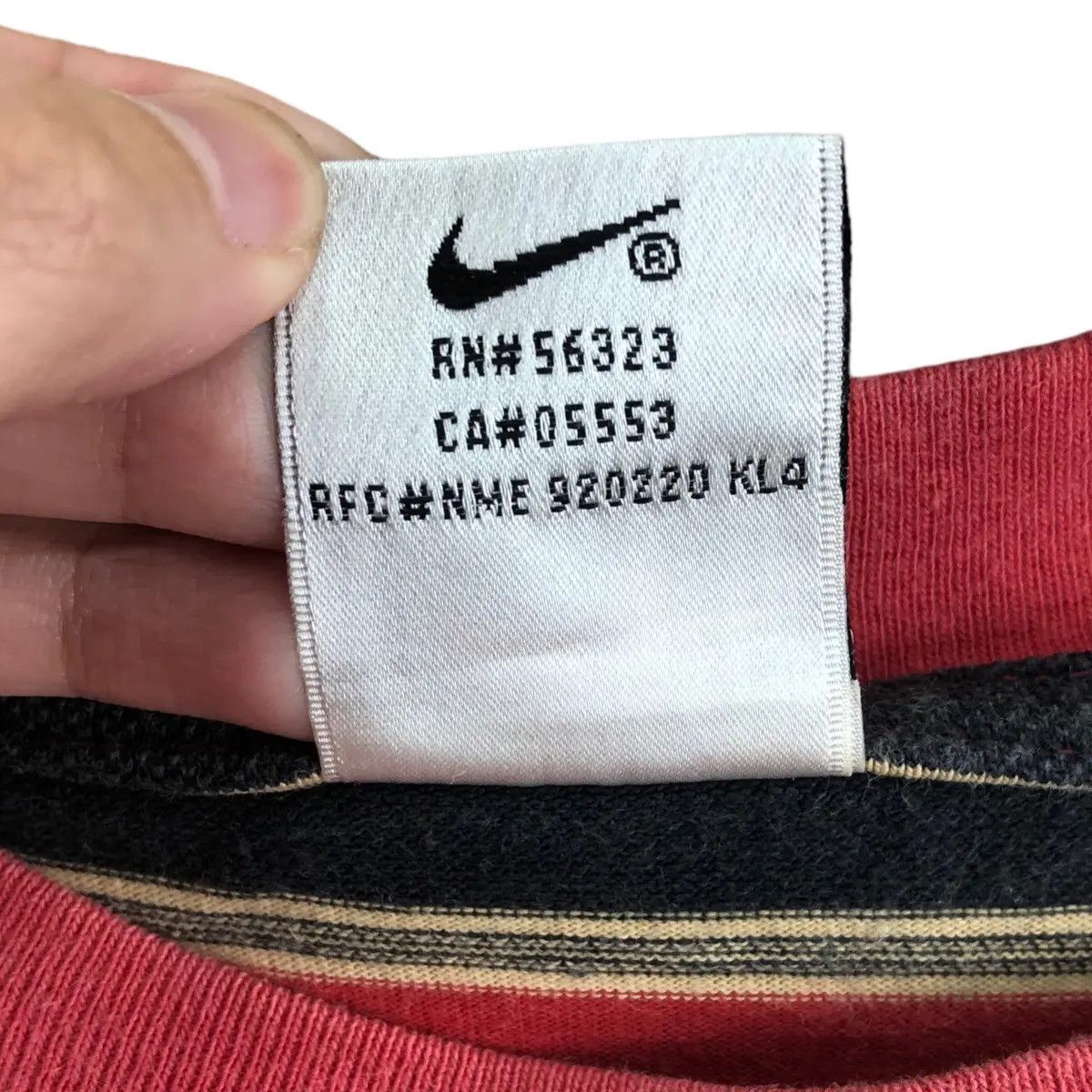 Nike Vintage 90’ NIKE SWOOSH Center Logo Striped Tee Shirt Gray Size US M / EU 48-50 / 2 - 9 Thumbnail