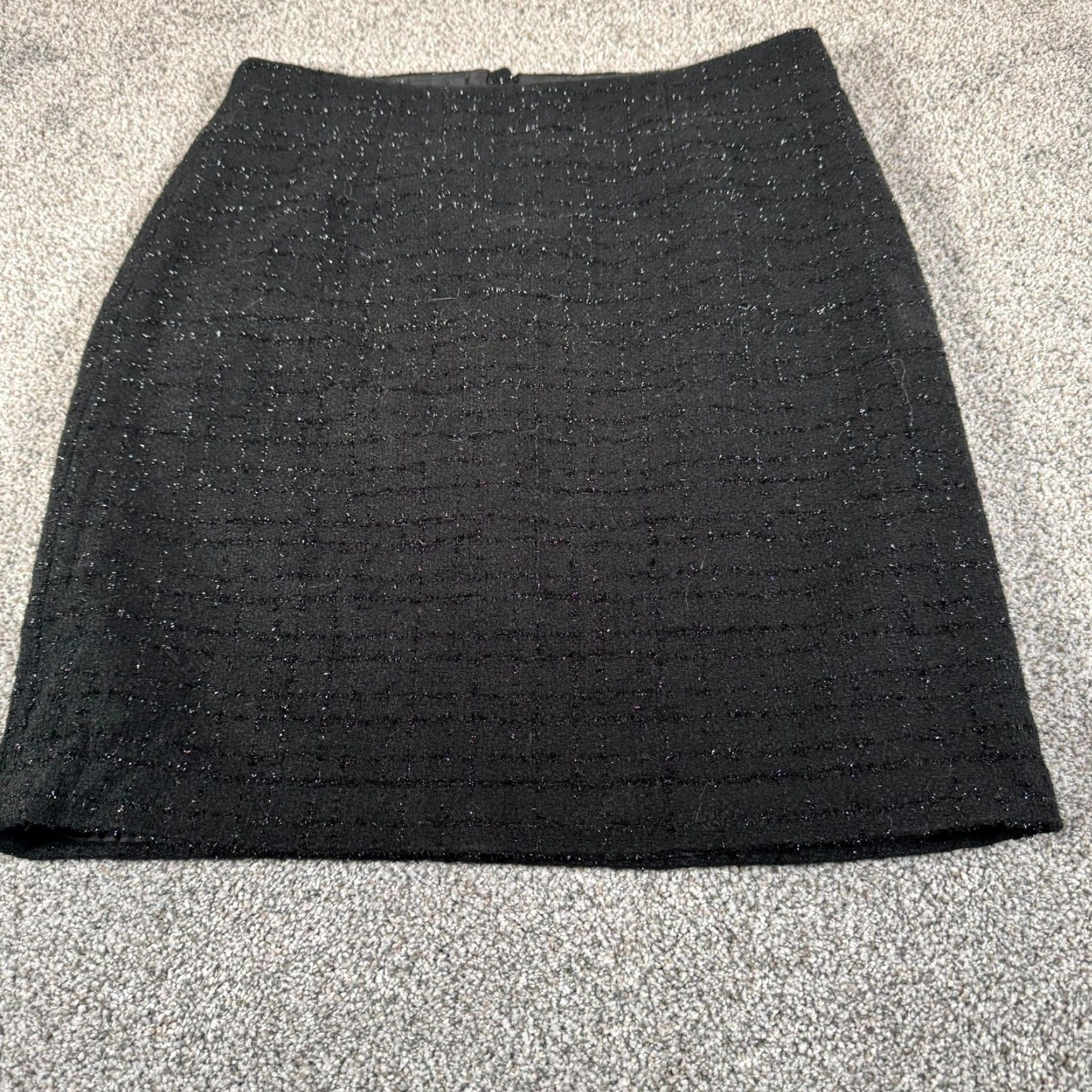 Laundry by Shelli Segal Laundry by Shelli Segal Skirt Size 6 Black Tweed Lined Pencil Knee Length Sparkly Textured Party Business Casual Size 28" / US 6 / IT 42 - 7 Thumbnail