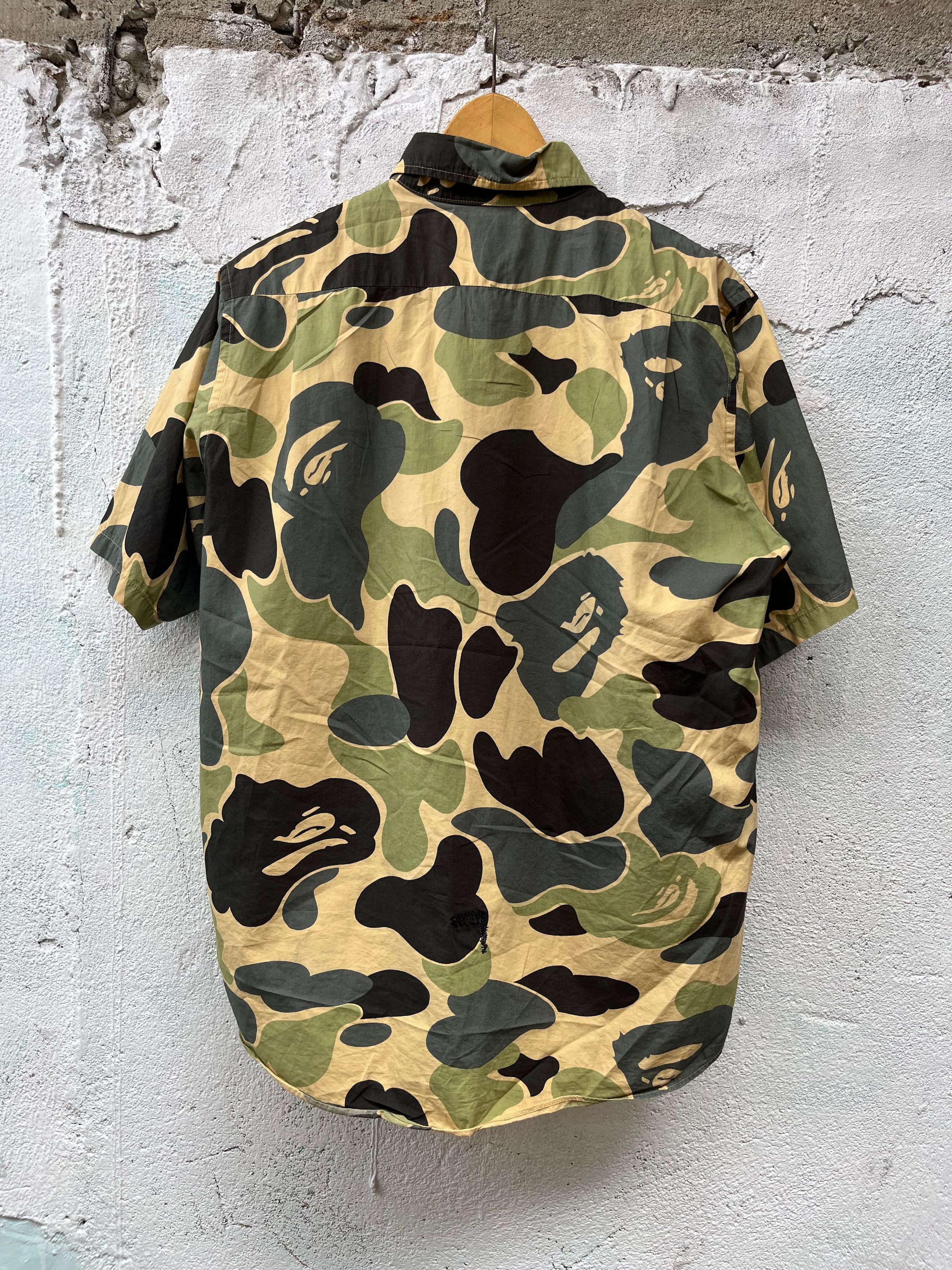 Bape Vtg A Bathing Ape Camo Button Shirt Size US L / EU 52-54 / 3 - 4 Thumbnail