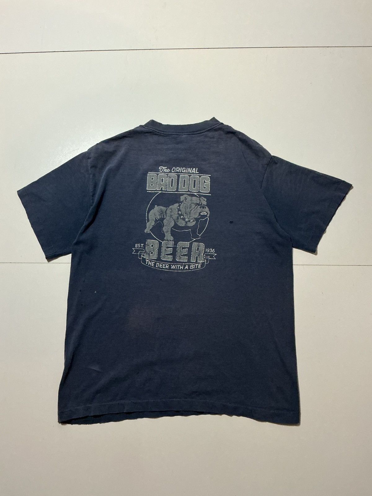 Vintage VTG The Original Bad Dog Beer Hawaii Bulldog Beer T-Shirt Size US XL / EU 56 / 4 - 3 Thumbnail