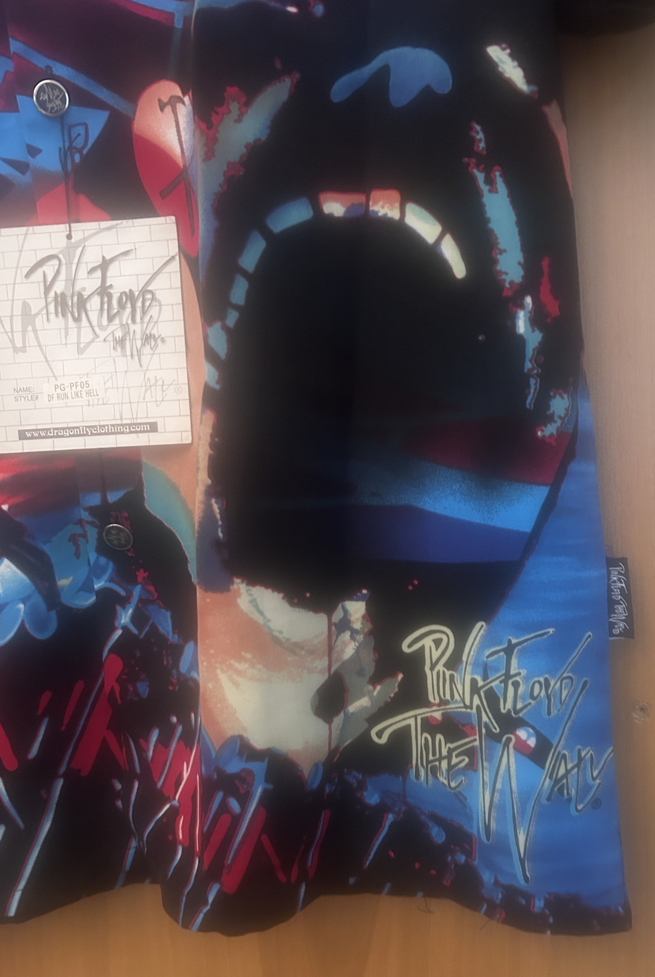 Dragonfly Pink Floyd The Wall Shirt Black Button Up S/S NWT XL Size US XL / EU 56 / 4 - 4 Thumbnail