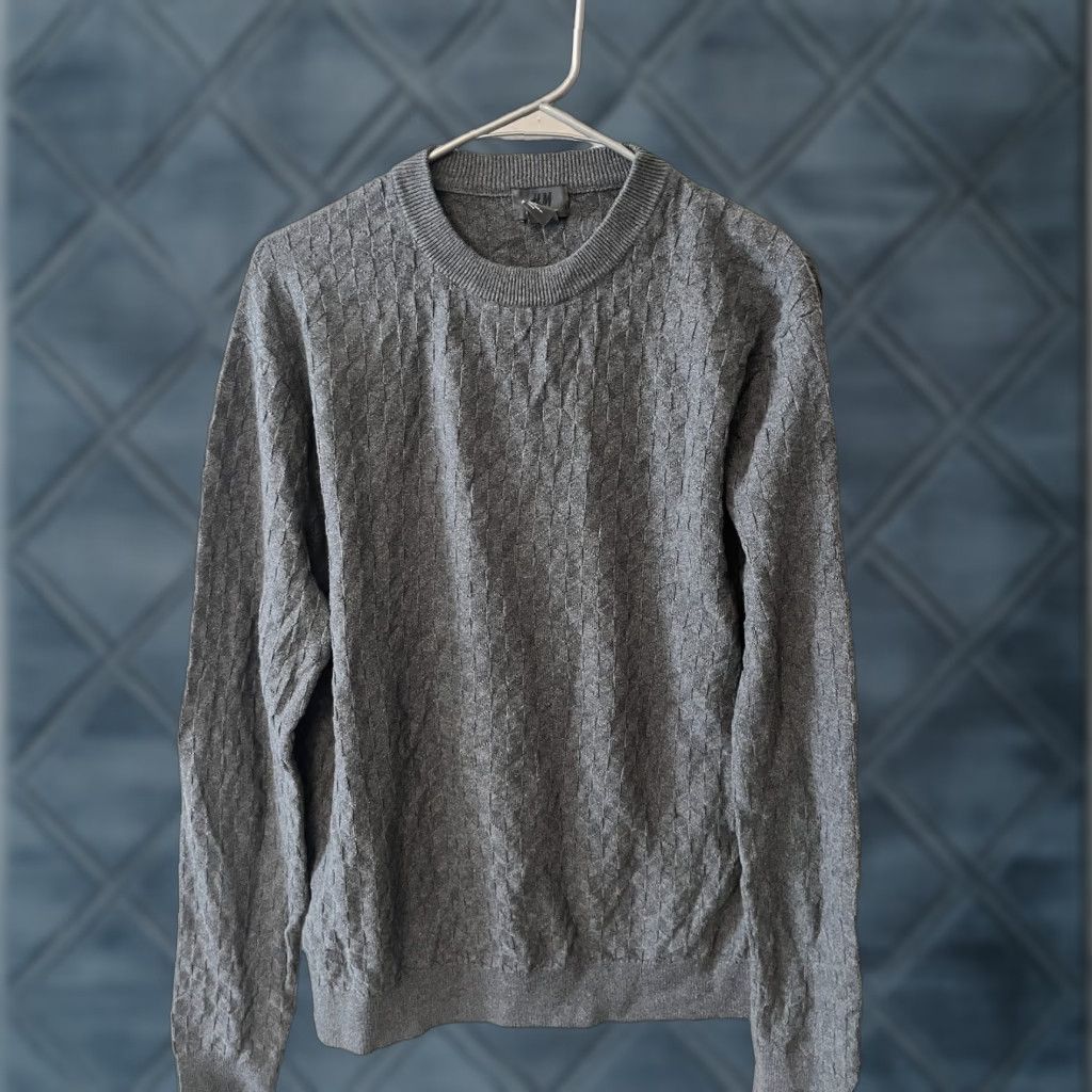 H&M H&M Men’s Cotton Gray Knit Sweater Long Sleeve Size Medium Shirt Mens Pullover Classic Knit Crew Neck Regular Modern Casual Fall Winter Spring Size US M / EU 48-50 / 2 - 1 Thumbnail