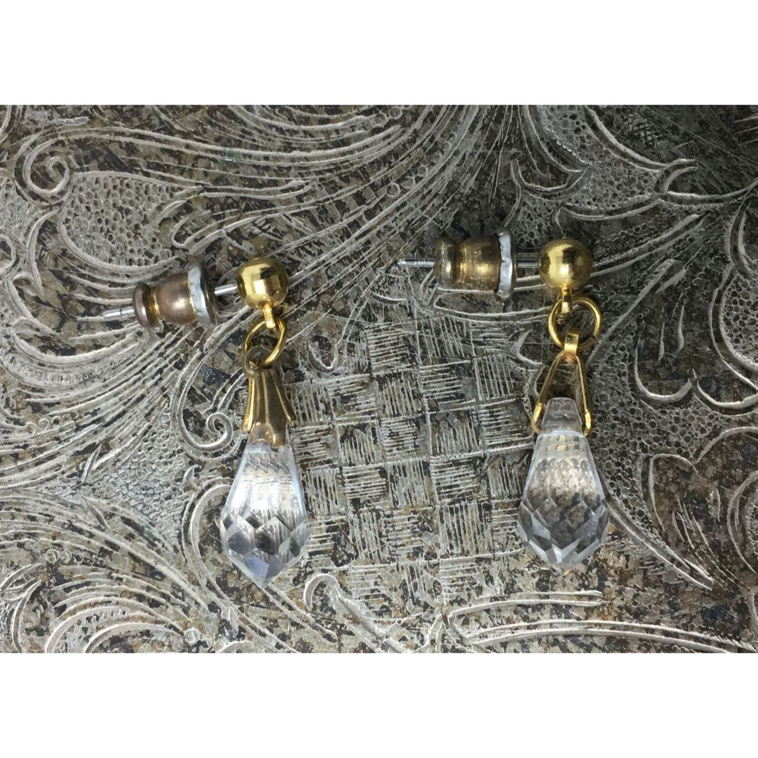 Other Women's Gold Tone Crystal Dangle Earrings with backs Size ONE SIZE - 3 Thumbnail