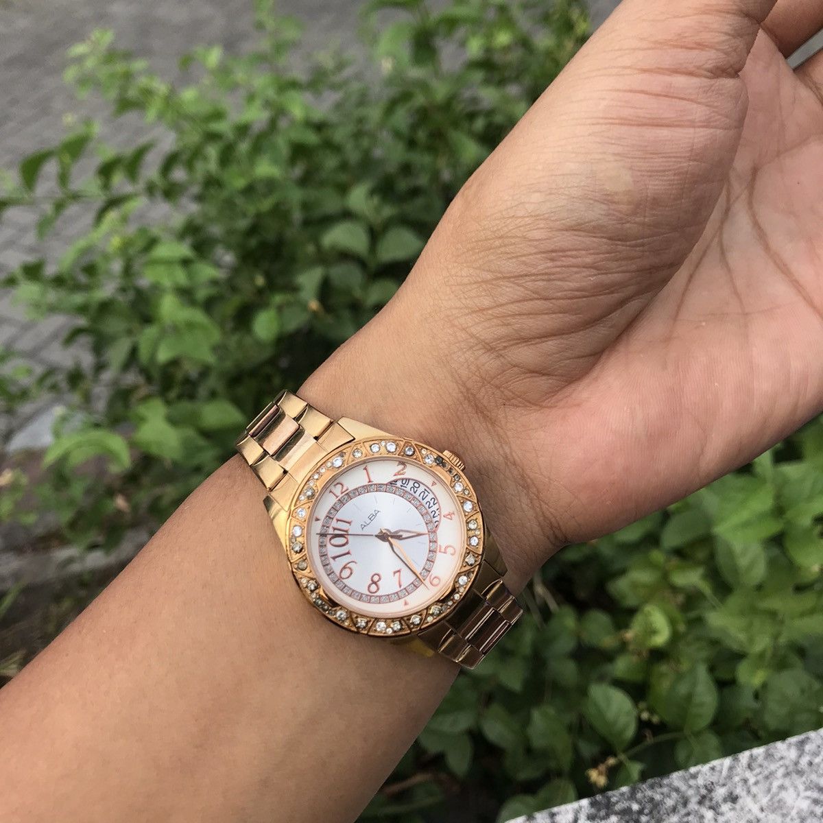 ALBA × Japanese Brand × Vintage Vintage watch alba gold Size ONE SIZE - 1 Thumbnail