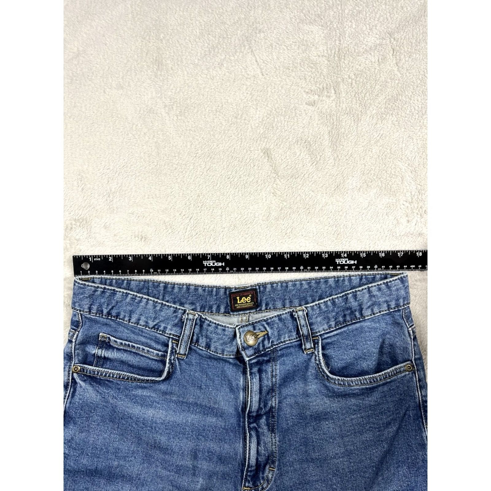 Lee VINTAGE Lee Jeans Women's High-Rise Reg Fit Straight Leg Med Wash Size 14 Medium Size 36" / US 14 / IT 50 - 3 Thumbnail