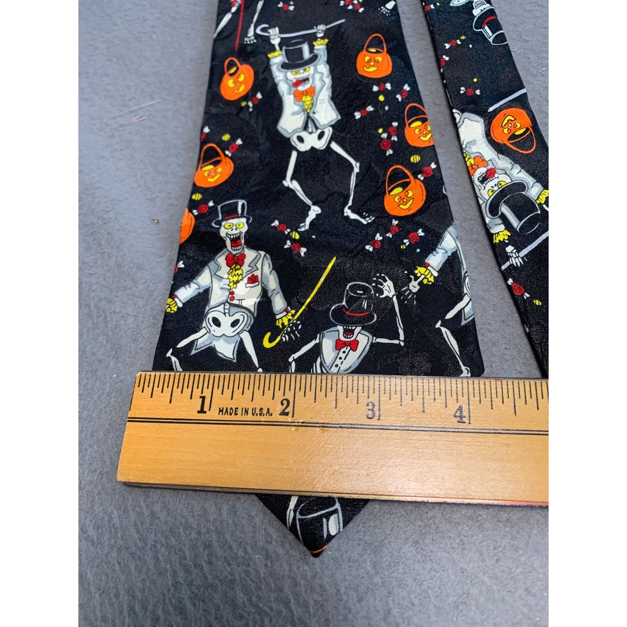 Vintage Halloween Collection Novelty Black Tie - Skeleton & Pumpkin Size ONE SIZE - 3 Thumbnail