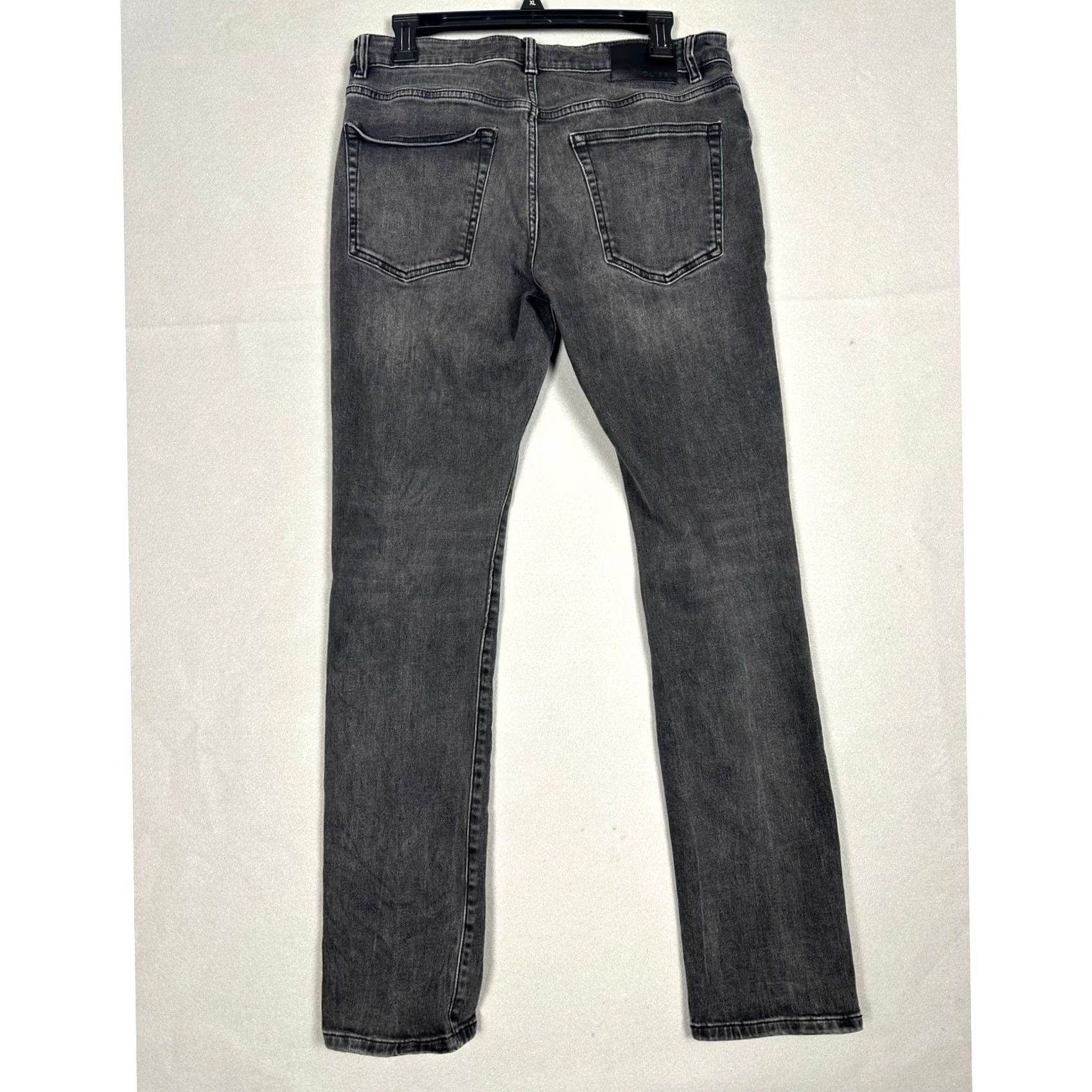 DL1961 DL1961 Cooper Tapered Mens Jeans 31X32 Charcoal Gray DL Performance Stretch Denim 5-Pocket Slim Fit Medium Rise Waist 31 Inseam 32 Inseam Size US 31 - 2 Thumbnail