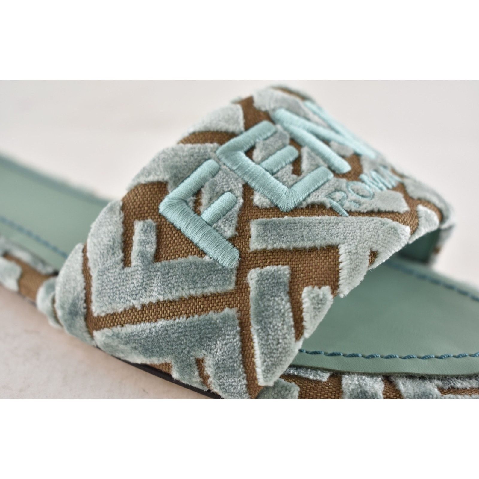 Fendi Fendi Sunshine Velvet FF Logo Menta Green Mule Slide 40 Size US 10 / IT 40 - 5 Thumbnail