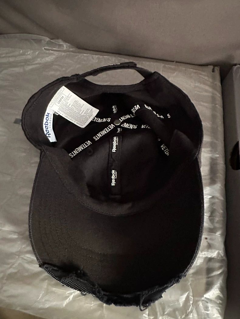 Vetements Vetements 18Aw Saturday distressed Saturday baseball cap Size ONE SIZE - 4 Thumbnail