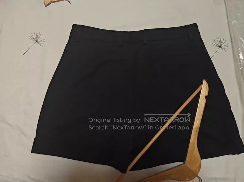 Loewe LOEWE Black wool shorts Size 27" / US 4 / IT 40 - 2 Thumbnail