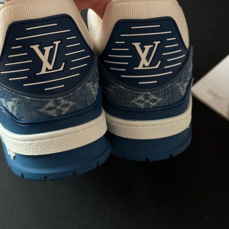 Louis Vuitton Louis Vuitton Trainer Casual Sneakers in White and Blue -25 Size US 9.5 / EU 42-43 - 3 Thumbnail