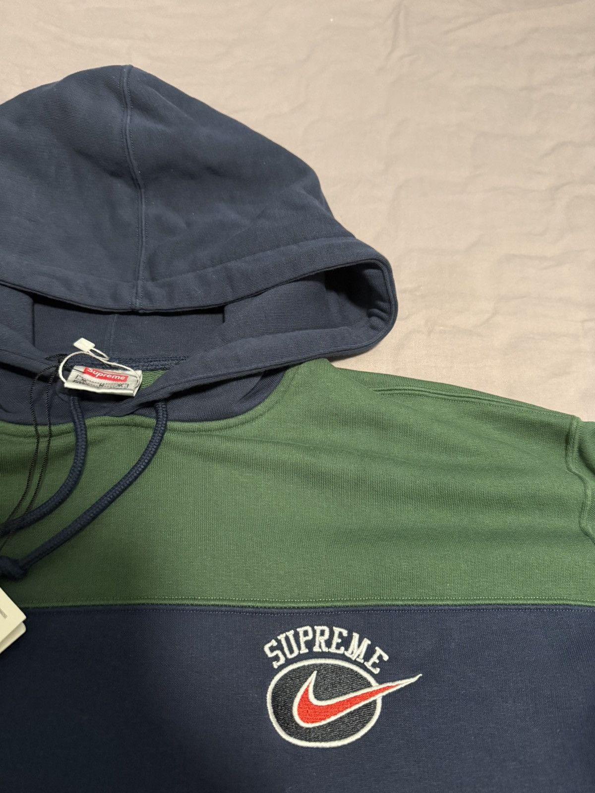 Nike × Supreme Supreme nike stripe hooded sweatshirt Size US M / EU 48-50 / 2 - 2 Thumbnail