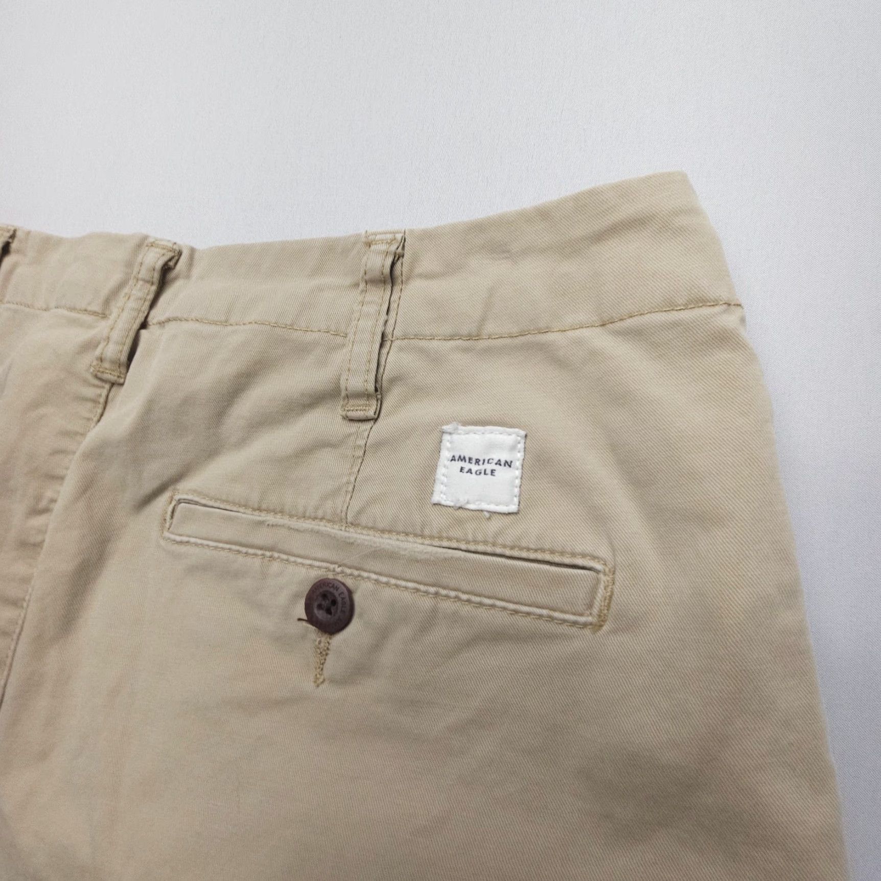 American Eagle Outfitters American Eagle Outfitters Athletic Straight Live-in Khakis Chino Pants Mens 31 x 32 Beig e Comfort Stretch Pockets Regular 31in Inseam Size US 31 - 3 Thumbnail
