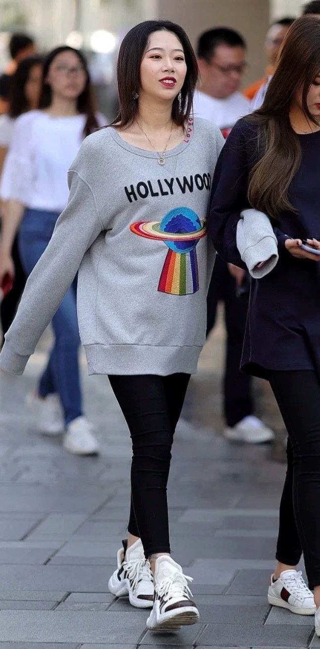 Gucci Gucci Gray Planet Embroidered Sweatshirt 2502-Nextarrow Size US S / EU 44-46 / 1 - 9 Thumbnail