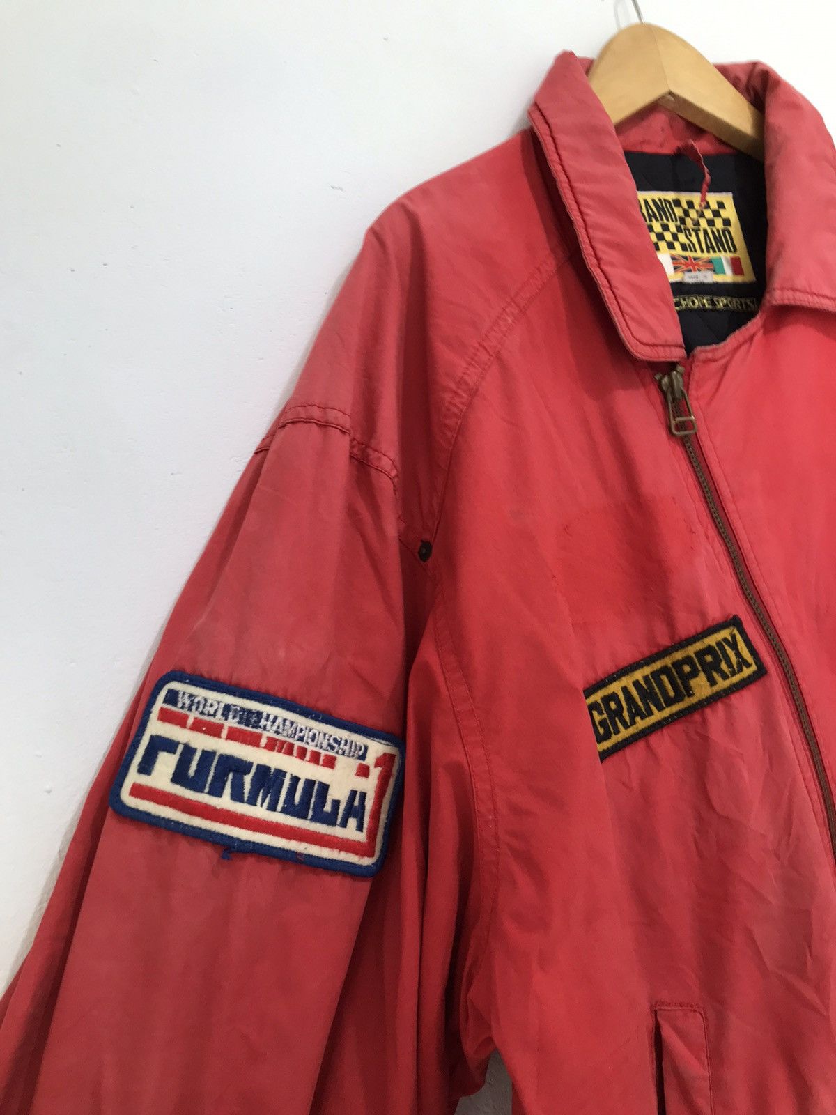 Ferrari Vintage Champion Grand Prix Racing The Ultimate F1 Jacket Size US L / EU 52-54 / 3 - 3 Thumbnail