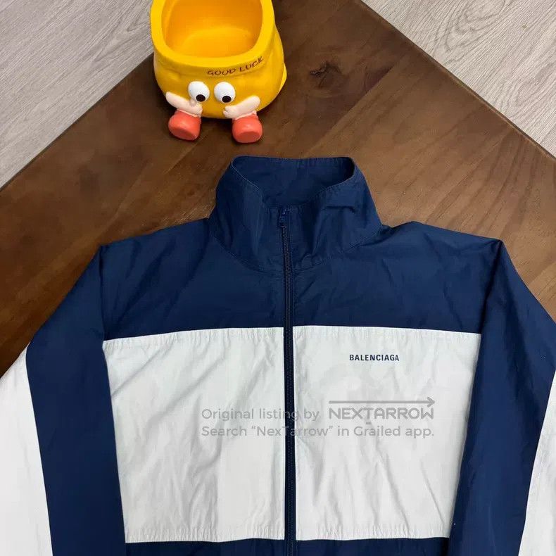 Balenciaga Balenciaga Blue and White Embroidered Logo Patchwork Windb Size US S / EU 44-46 / 1 - 4 Thumbnail
