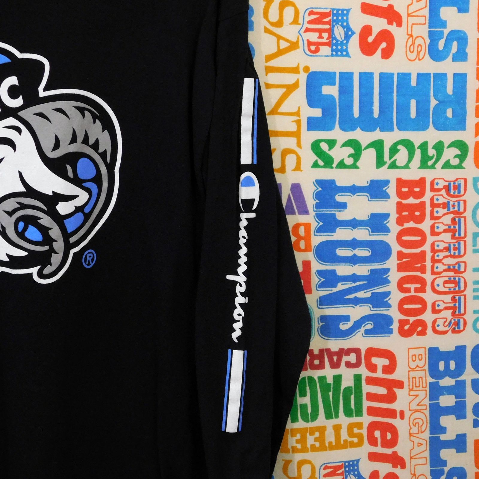 Champion Champion UNC Tar Heels Ram Logo Long Sleeve Tee Size M Size US M / EU 48-50 / 2 - 5 Thumbnail