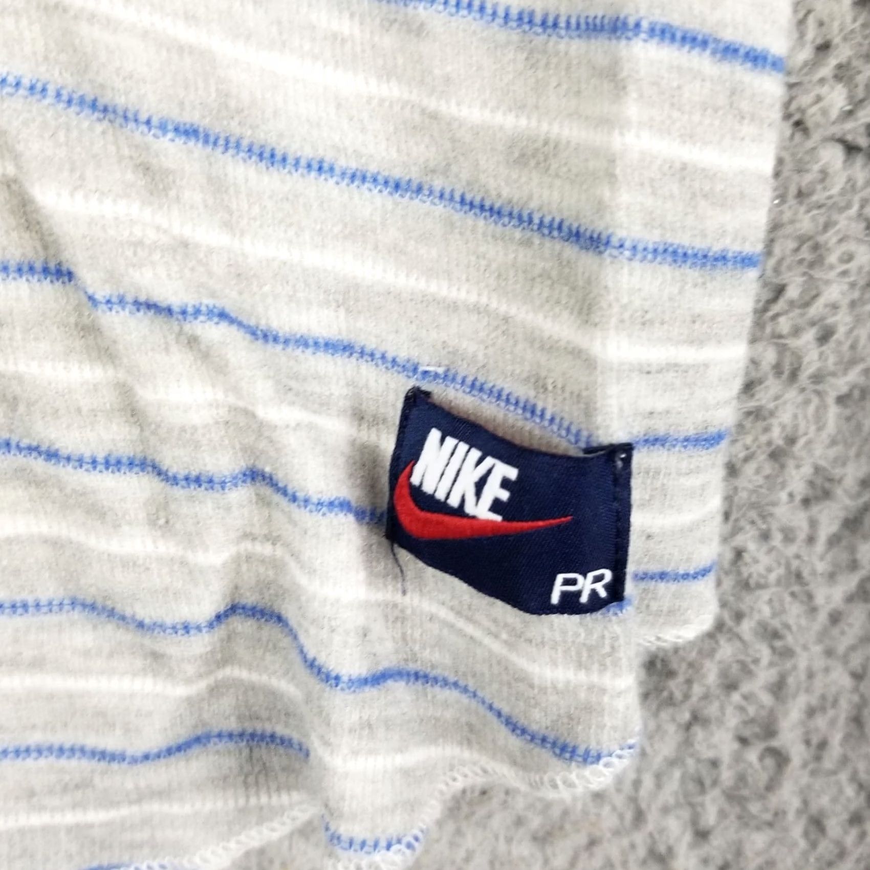 Nike Nike Sweater Shirt Woman L Striped Raglan Zip Crew Neck Lightweight Knit Cotton Blend Full Zip Pockets Logo 2020s (Nike PR) Mens Womens Girls Size L / US 10 / IT 46 - 2 Thumbnail