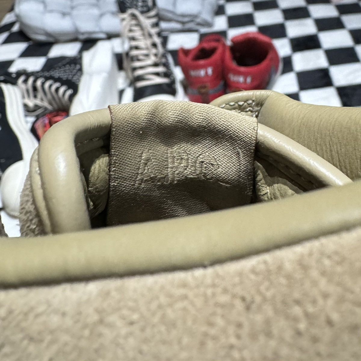 A.P.C. × Nike SS08 NEW DUNK HIGH SP HAY / HAY SUEDE Size US 10 / EU 43 - 11 Thumbnail