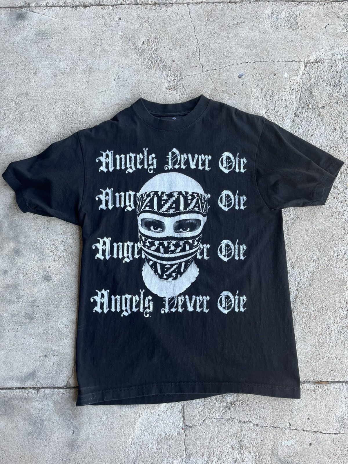 Other Angels Never Die Tee Size US L / EU 52-54 / 3 - 1 Thumbnail