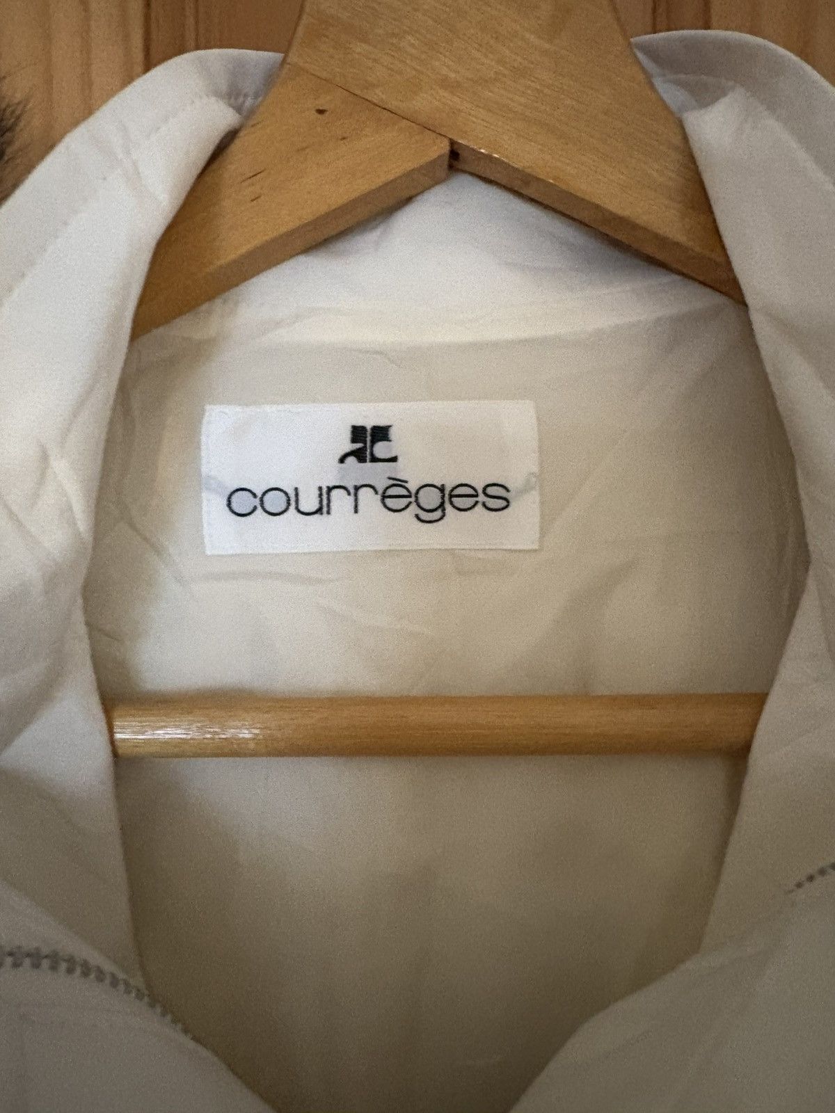 Courreges Fur Hood White Courreges Jacket Size M / US 6-8 / IT 42-44 - 3 Thumbnail