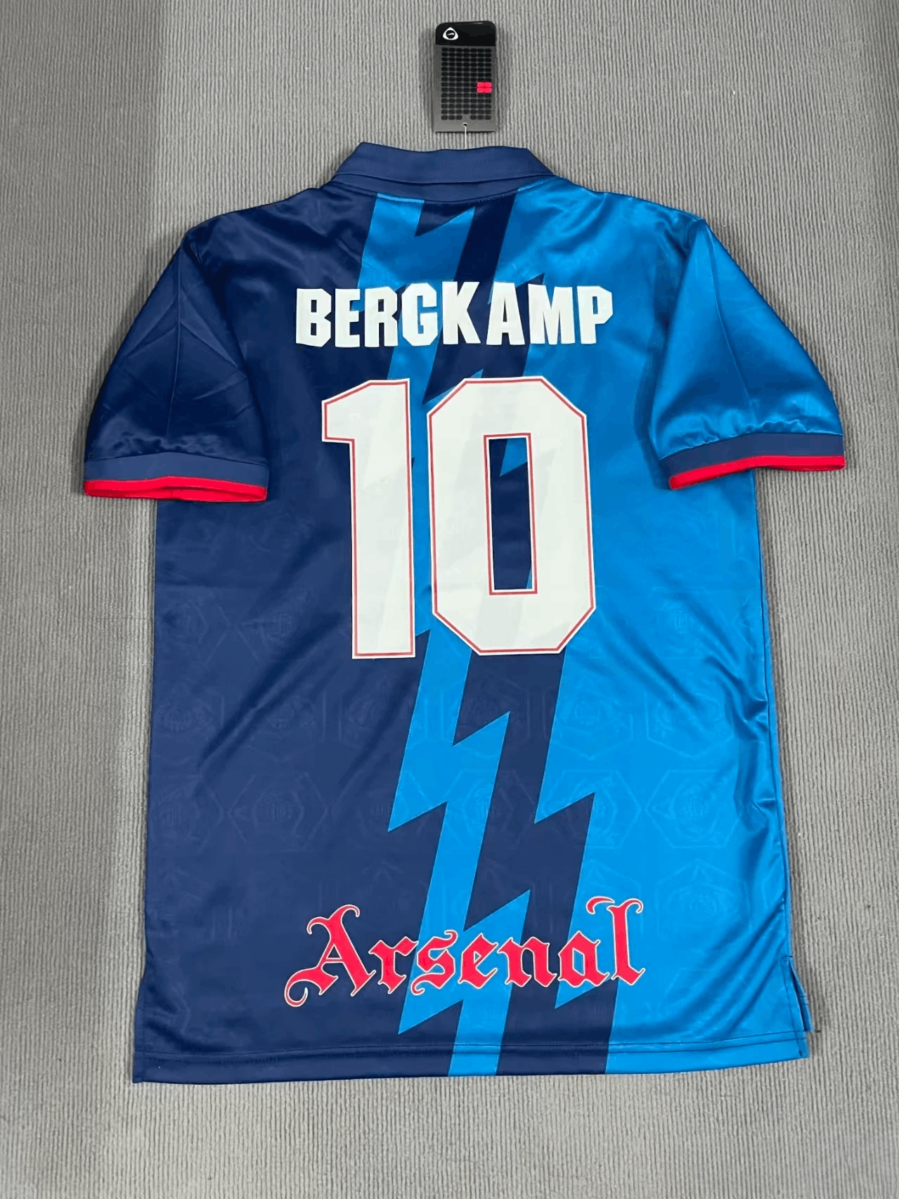 10 Dennis Bergkamp Jersey 1995 96 Arsenal Jersey