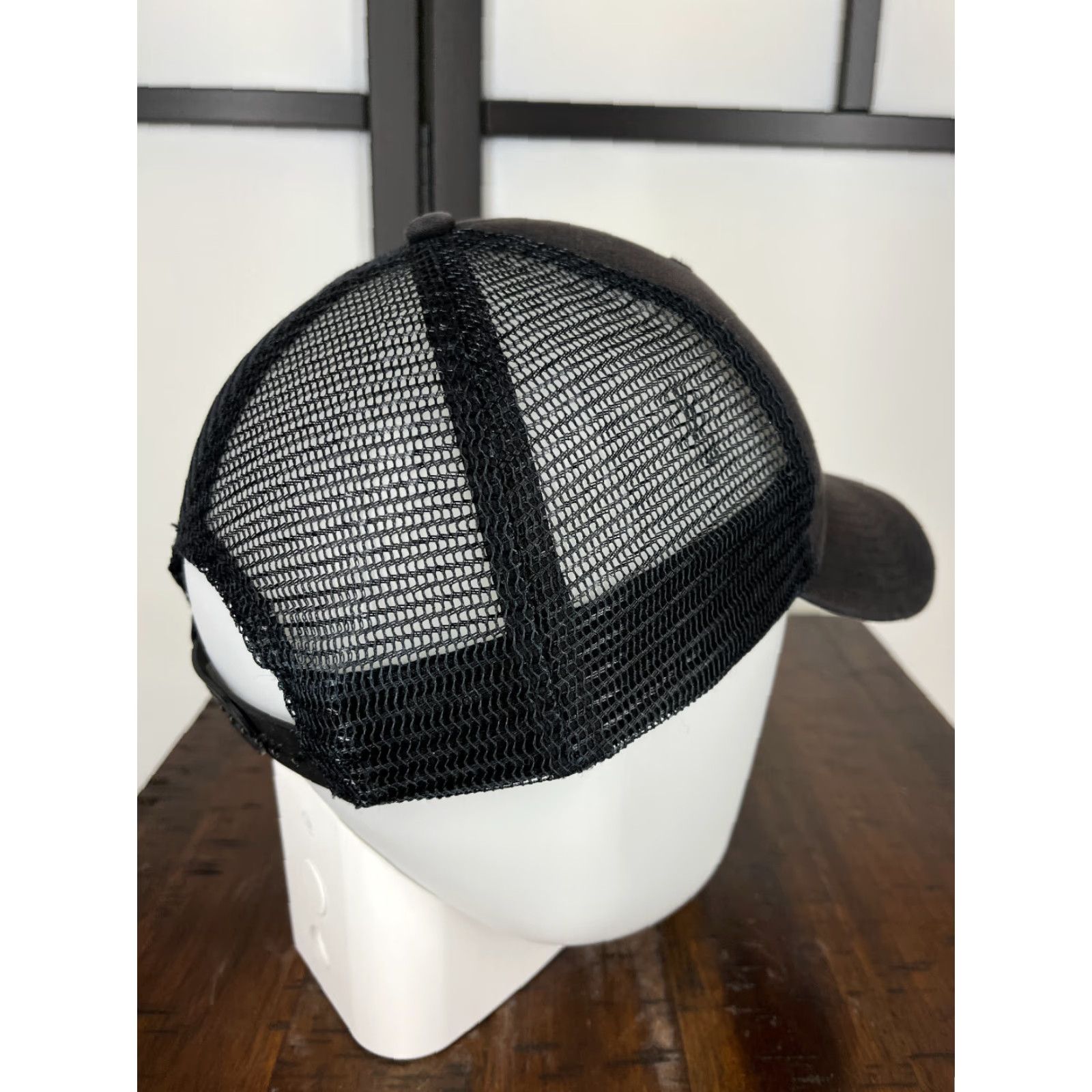 Patagonia Patagonia Hat Cap Snap Back Adult One Size Black Embroidered Trucker Fitz Roy Size ONE SIZE - 7 Thumbnail