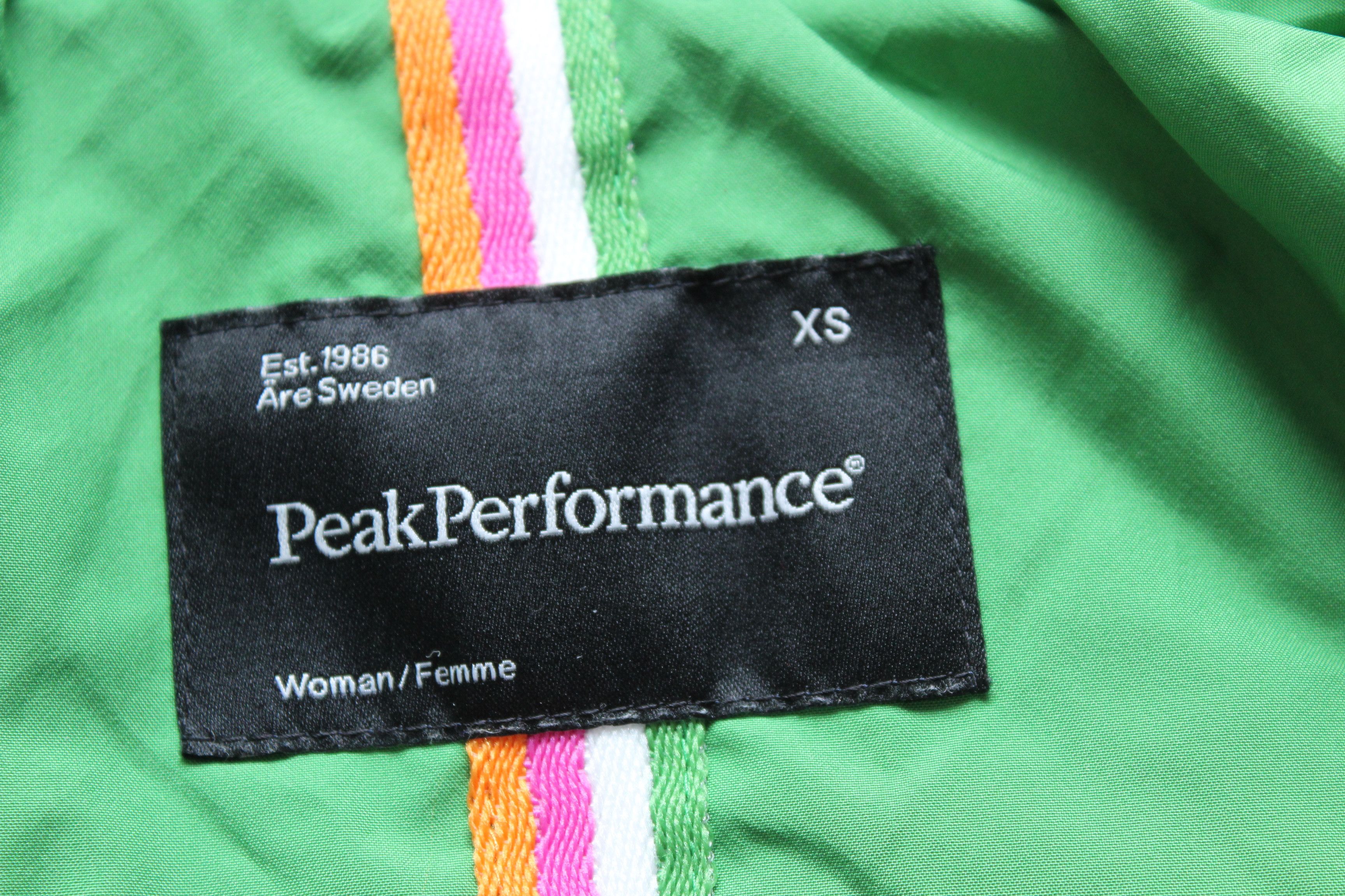 Peak Performance Peak Performance Swiss Ski Jacket Womens Size S Outdoor Size S / US 4 / IT 40 - 10 Thumbnail