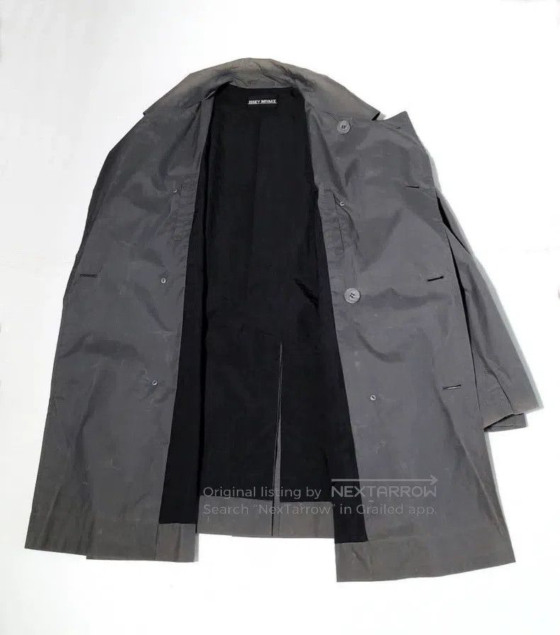 Issey Miyake Issey Miyake Main Line Rainy Night Butcher Nylon Trench Co Size M / US 6-8 / IT 42-44 - 3 Thumbnail