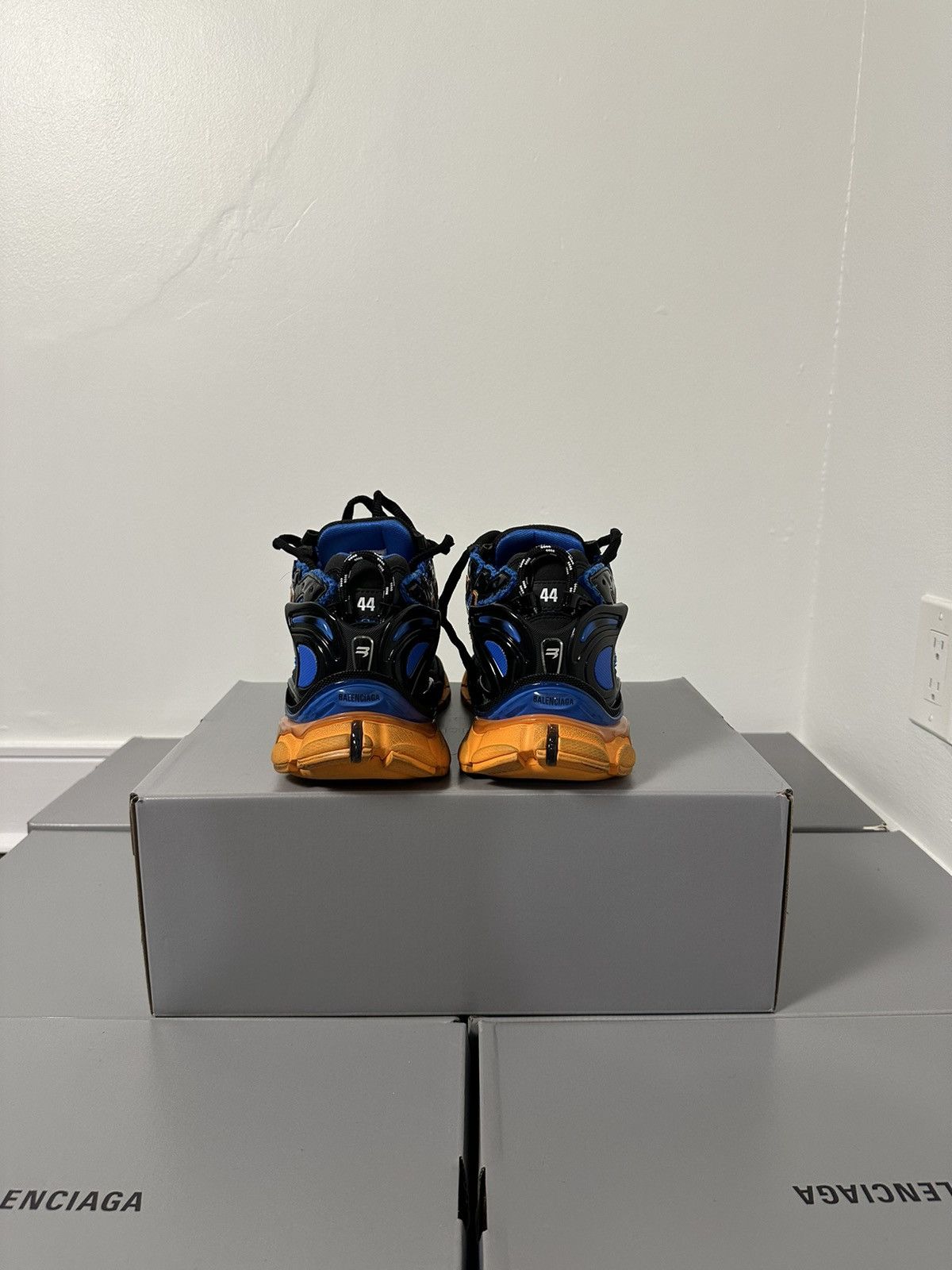 Balenciaga Balenciaga Blue/Orange Runner Shoe Size US 9 / EU 42 - 6 Thumbnail