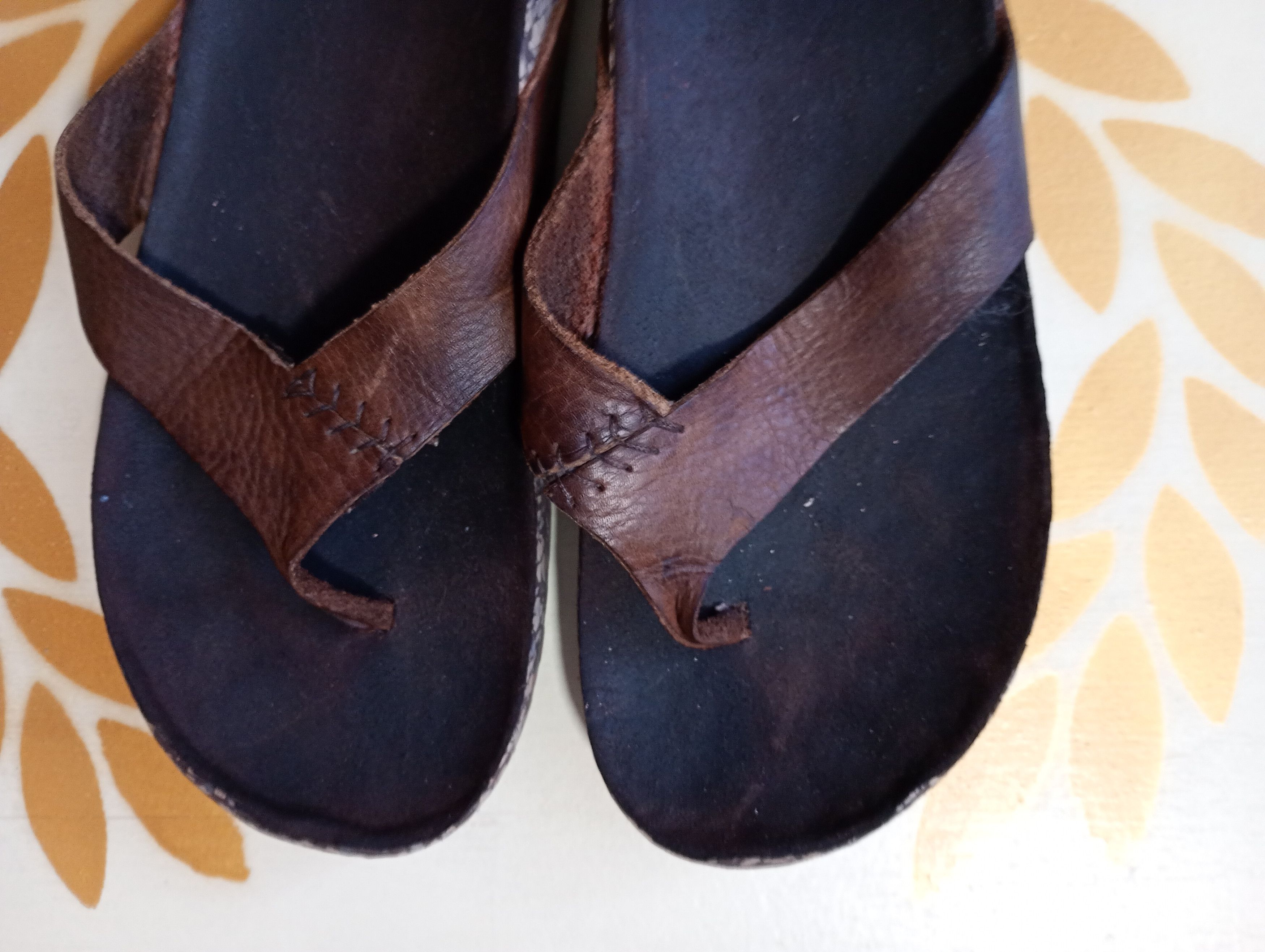 Nike ACG Nike ACG Flip Flops Leather Vintage 2007 Size US 10 / EU 43 - 4 Thumbnail
