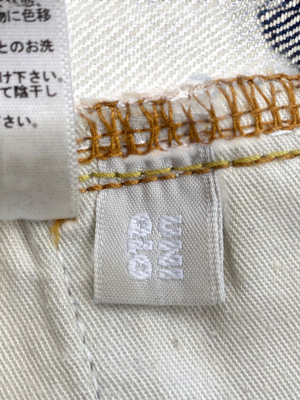 Uniqlo Uniqlo Blue Wash Whiskers Style Baggy Jeans Size US 32 / EU 48 - 13 Thumbnail