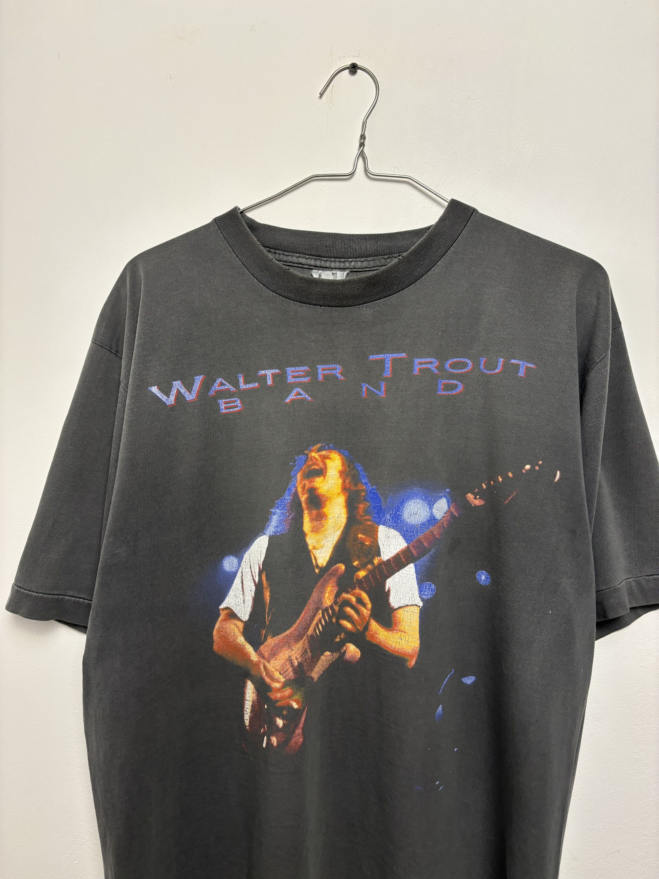 Band Tees Vintage 1994 Walter Trout Band Tour Faded Tee Size US XL / EU 56 / 4 - 2 Thumbnail