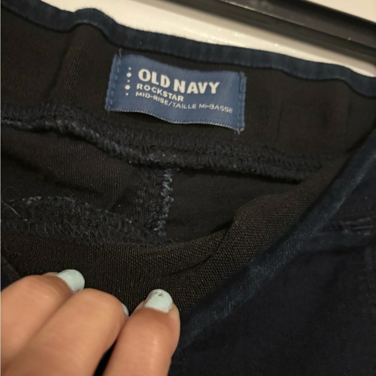 Old Navy Dark Blue Skinny Jeans Old Navy Size 32" / US 10 / IT 46 - 2 Thumbnail