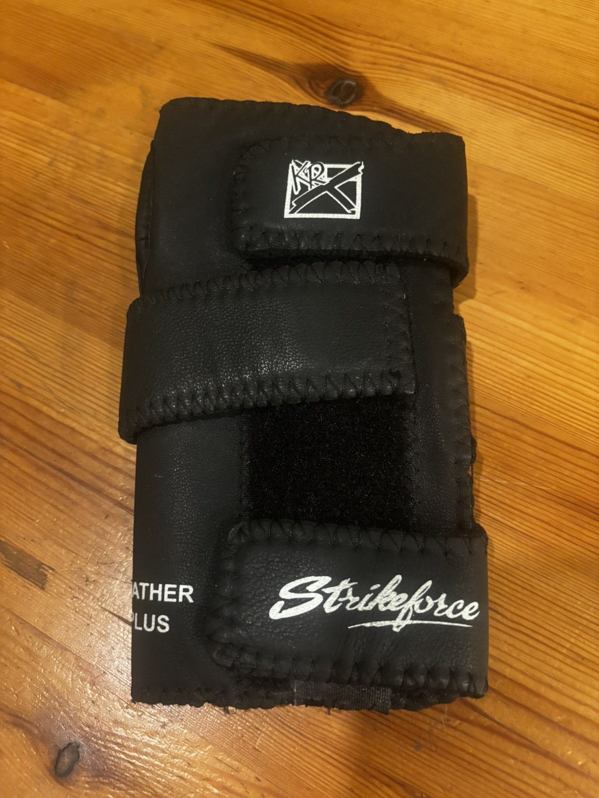 Other Leather Bowling Positioner Plus Size ONE SIZE - 1 Thumbnail