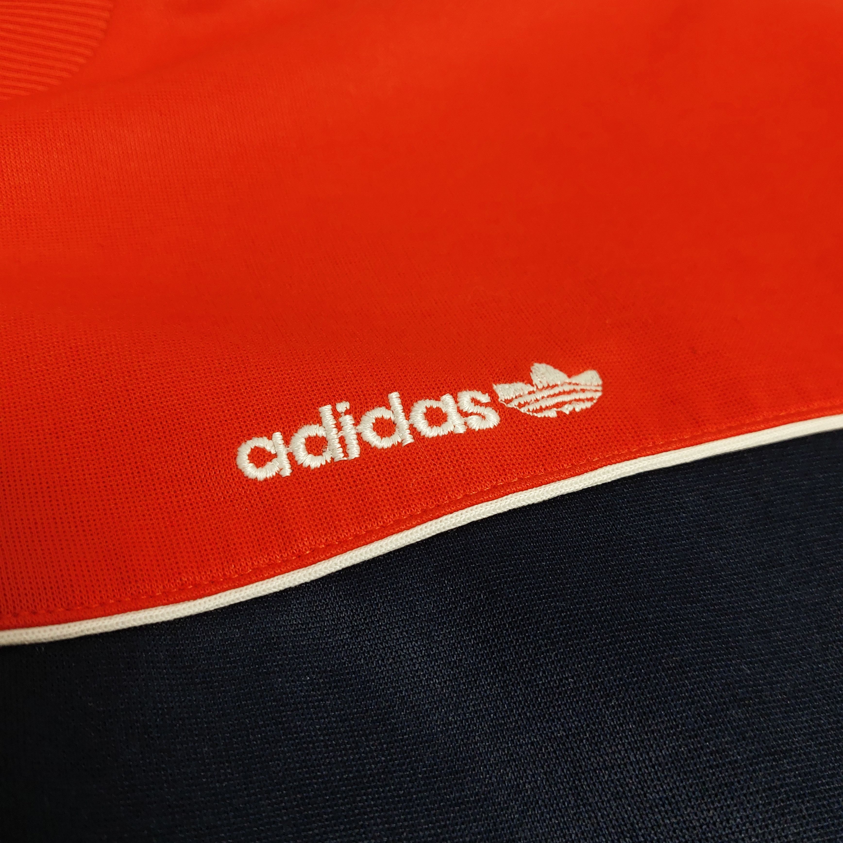 Adidas 1988-1992 Adidas Trefoil jacket navy blue/red Size US M / EU 48-50 / 2 - 5 Thumbnail