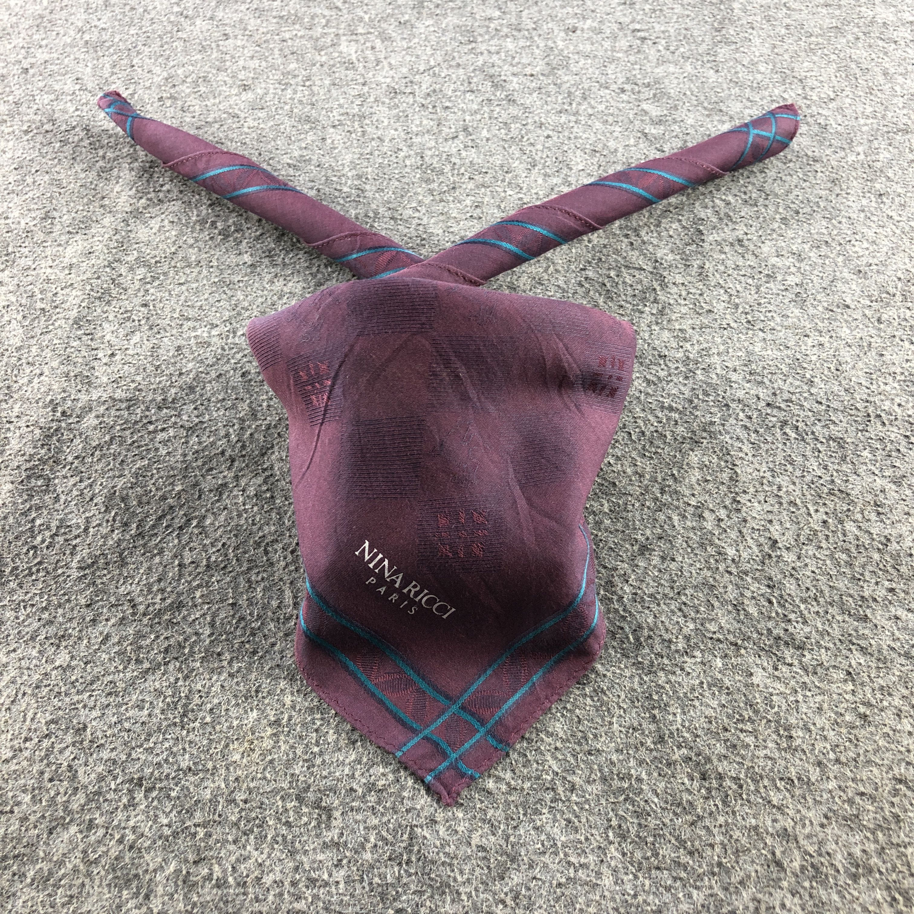 Nina Ricci Nina Ricci Handkerchief Neckerchief Bandana H2434 Size ONE SIZE - 1 Thumbnail