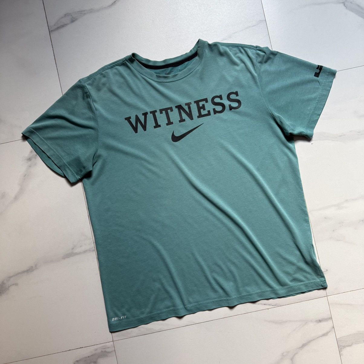 Nike Vintage Nike LeBron Witness Tee Size US XL / EU 56 / 4 - 3 Thumbnail